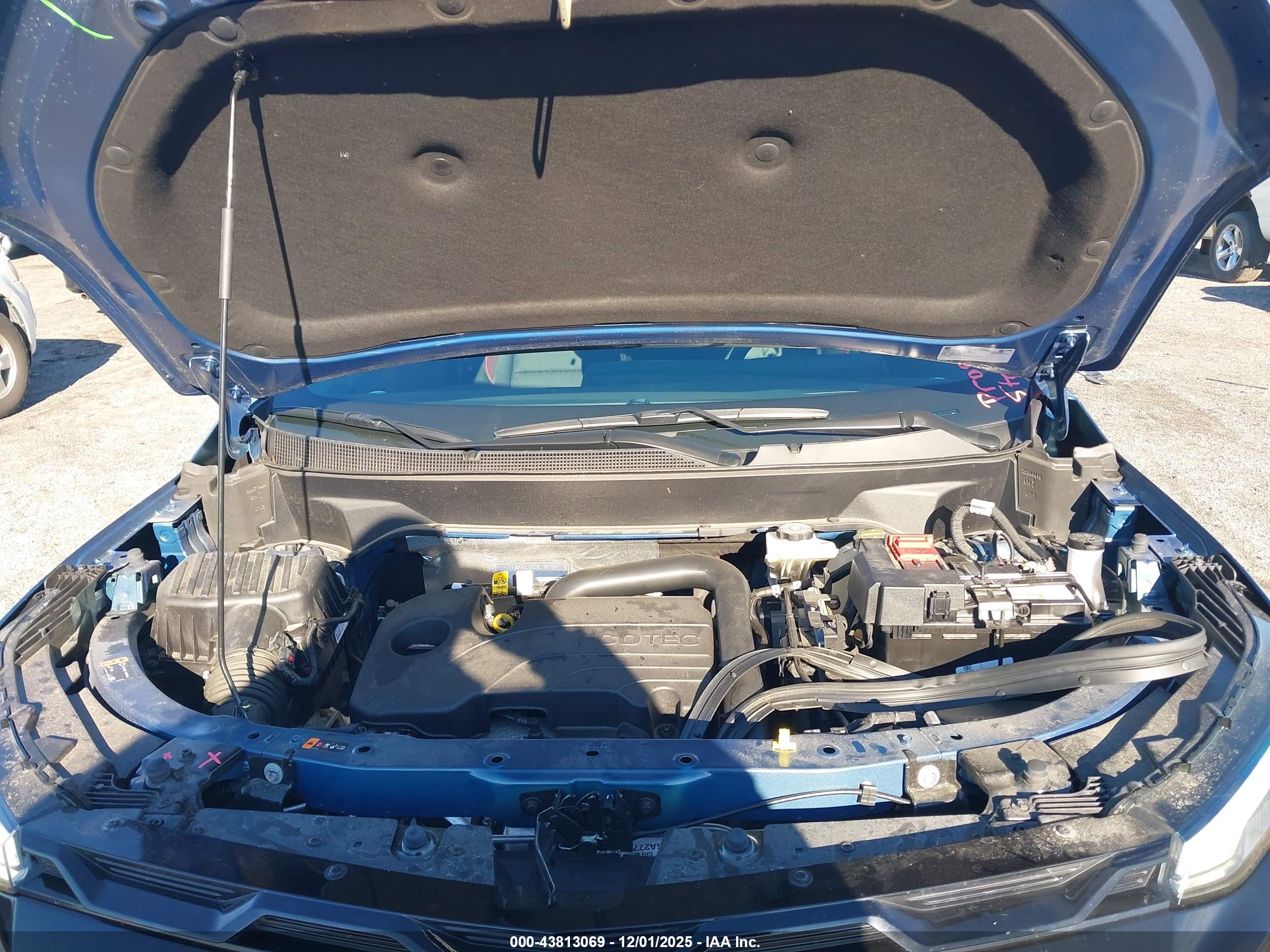 CHEVROLET EQUINOX image 10