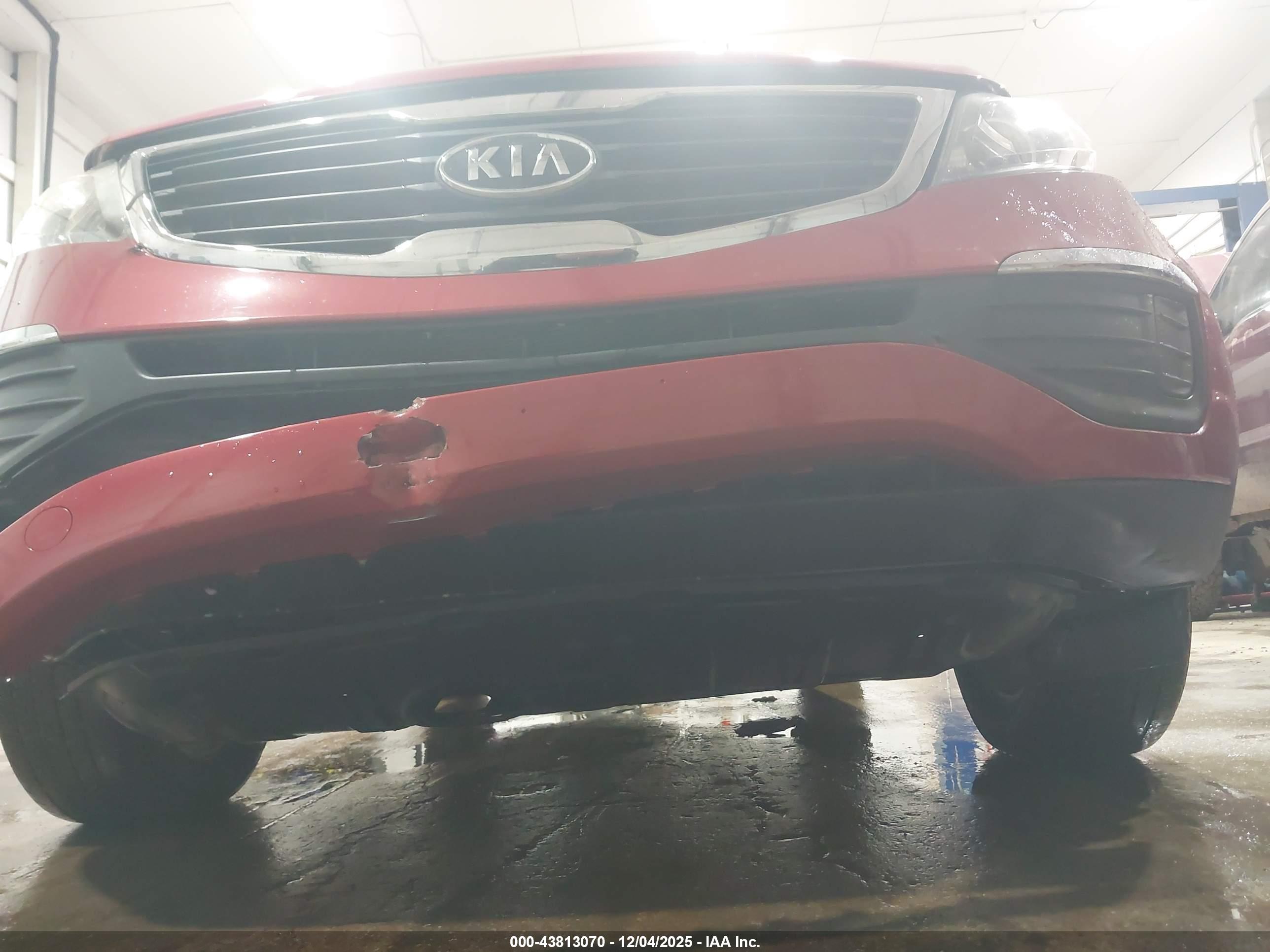 KIA SPORTAGE image 6
