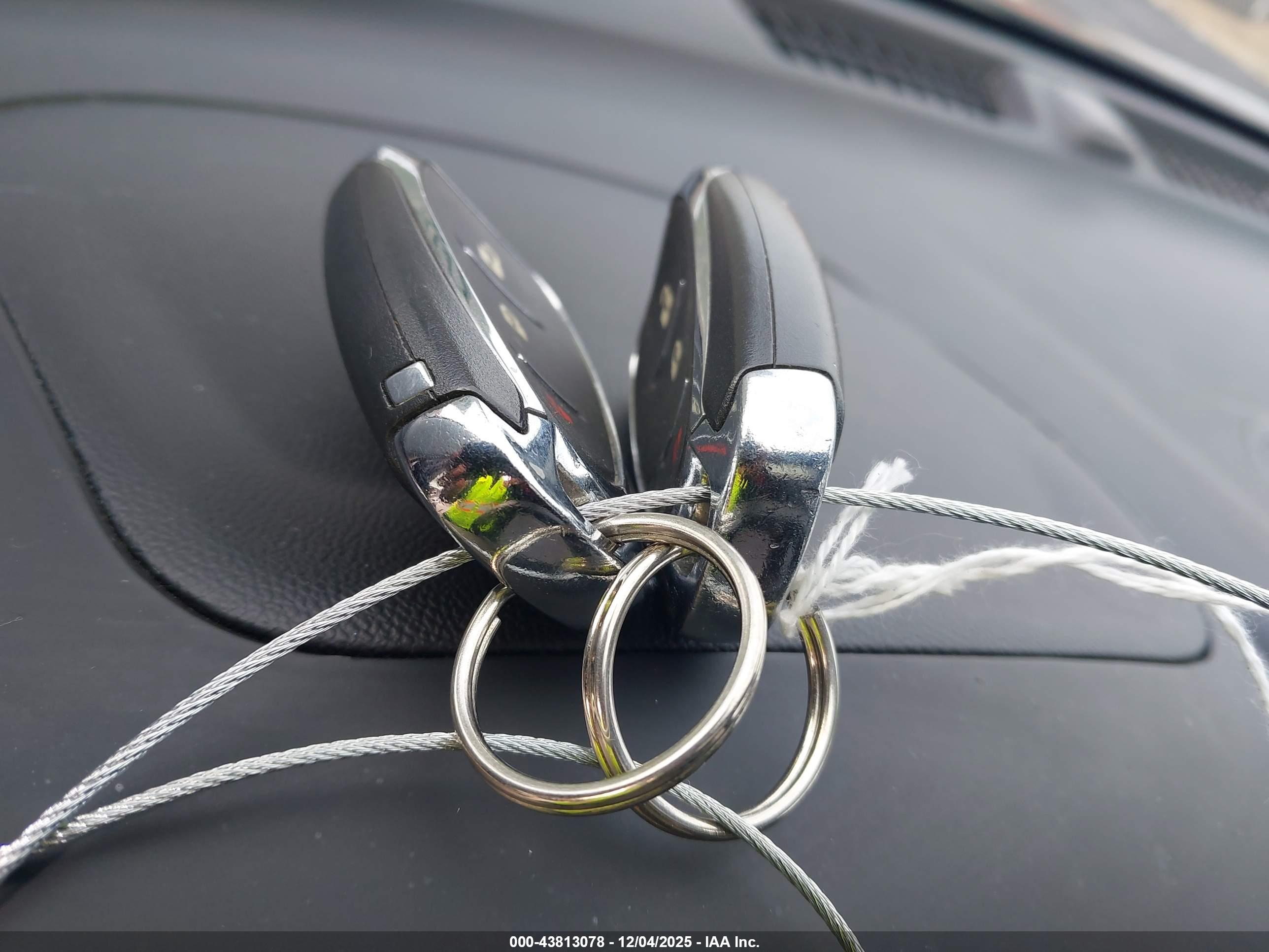 CHEVROLET EQUINOX image 11