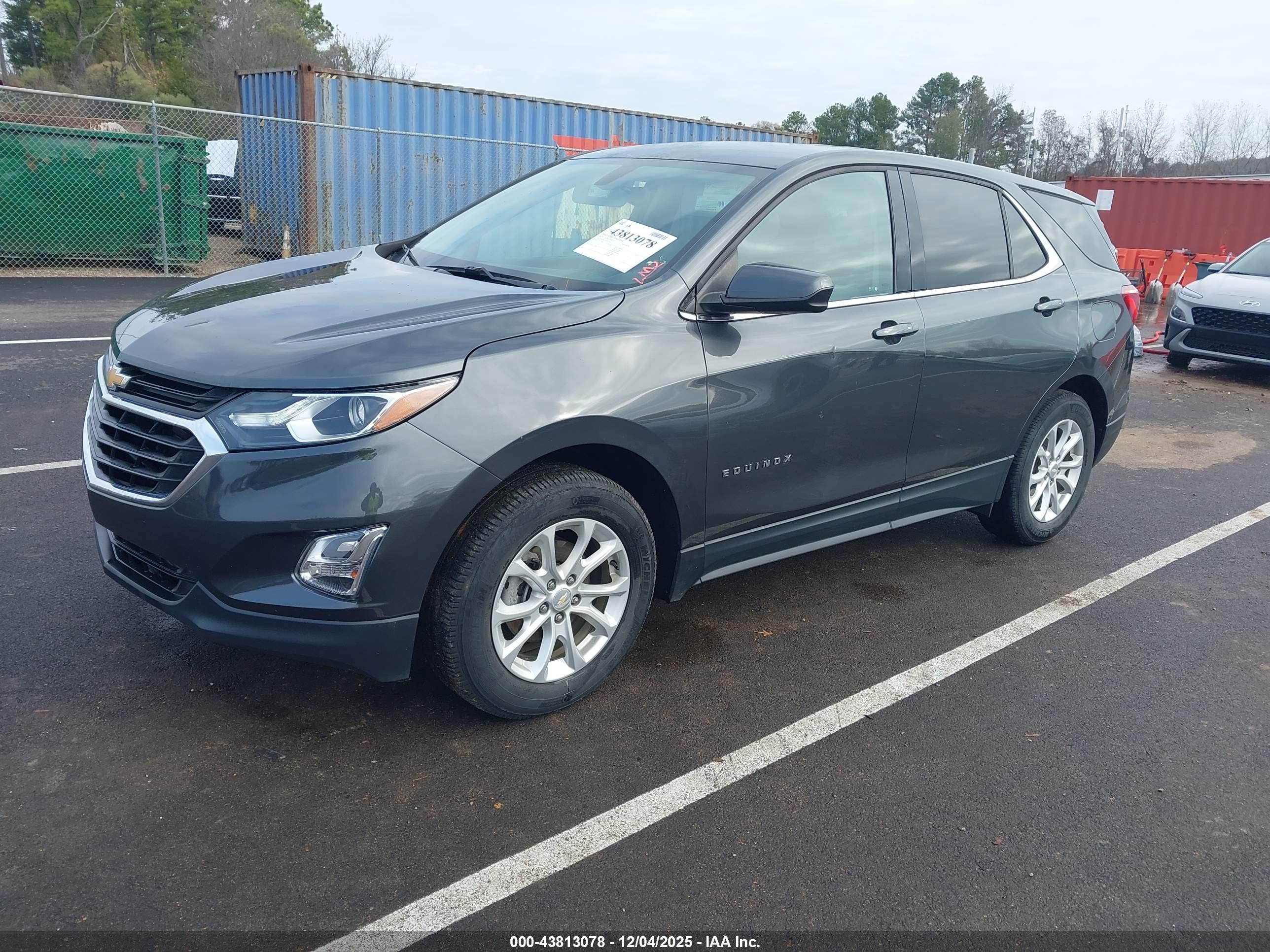 CHEVROLET EQUINOX image 2