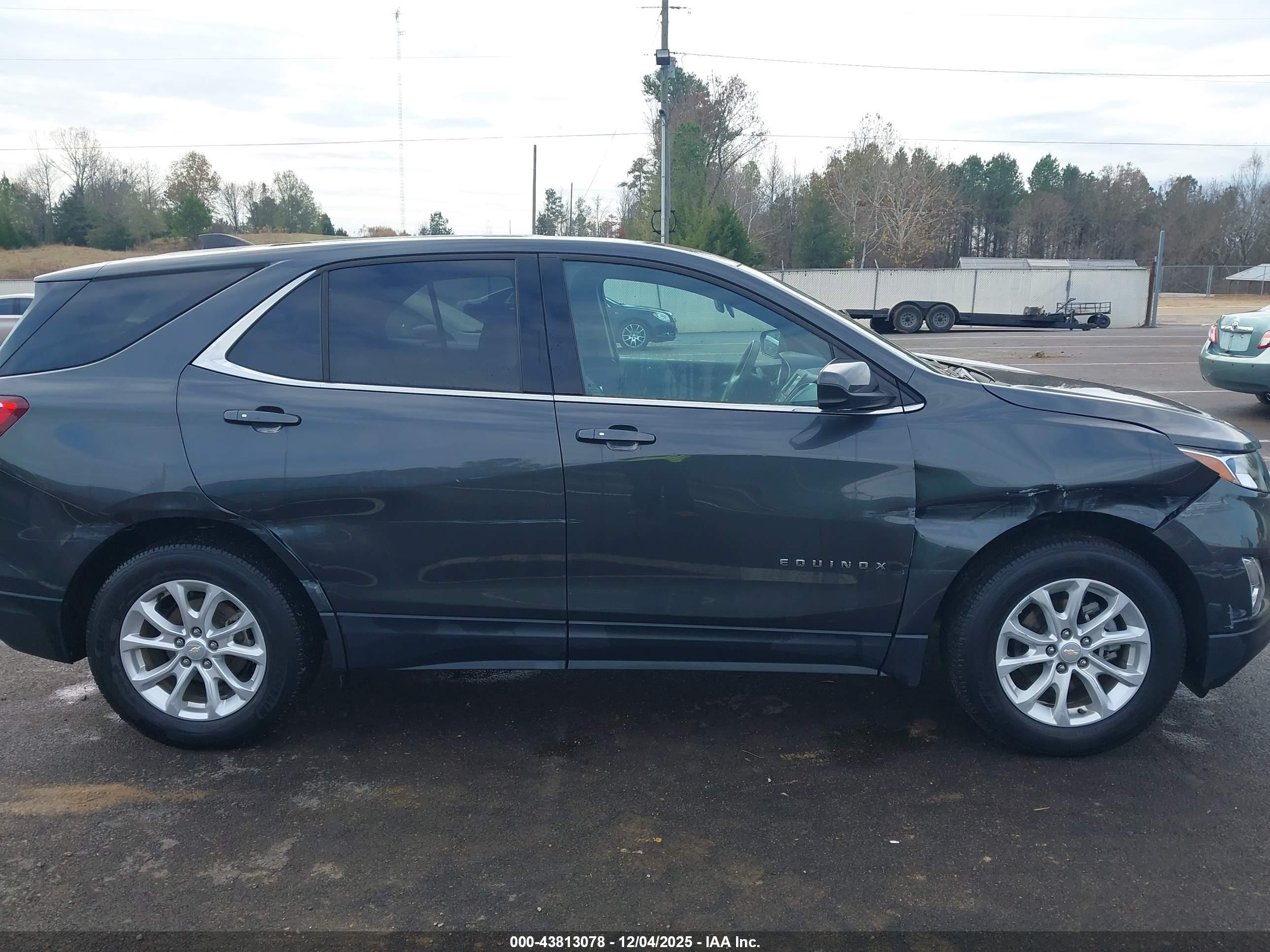 CHEVROLET EQUINOX image 6