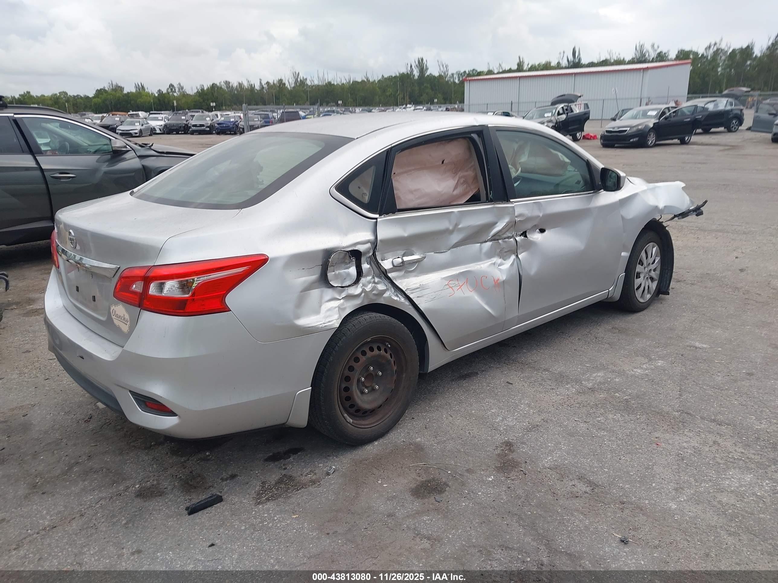 NISSAN SENTRA image 4