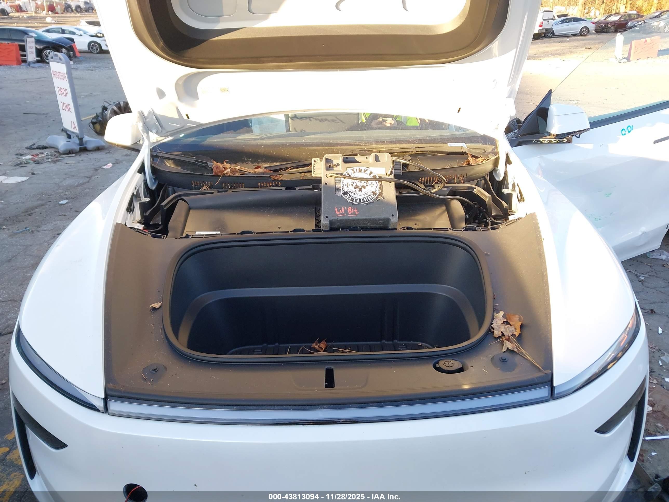 TESLA MODEL image 10