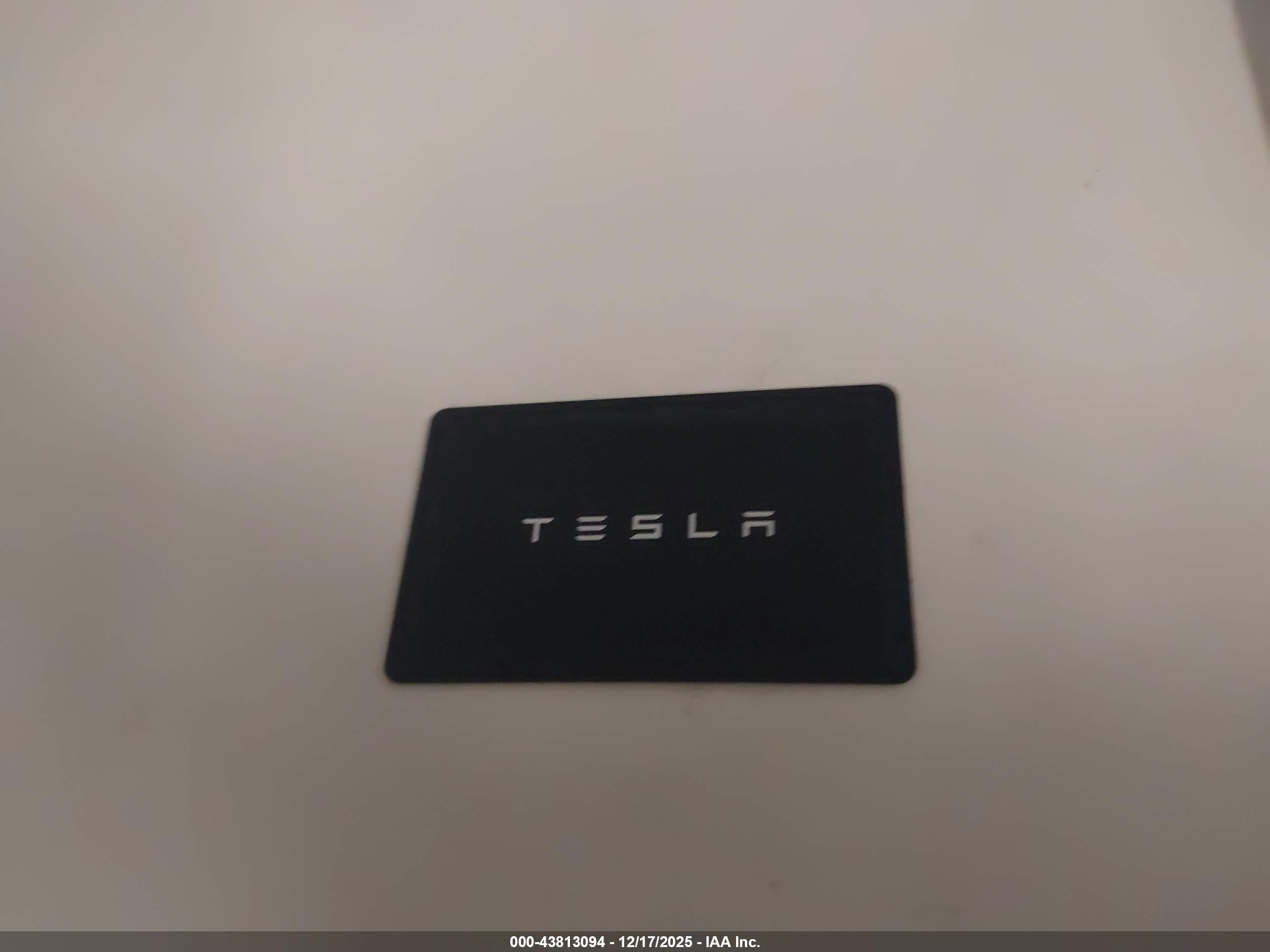 TESLA MODEL image 11