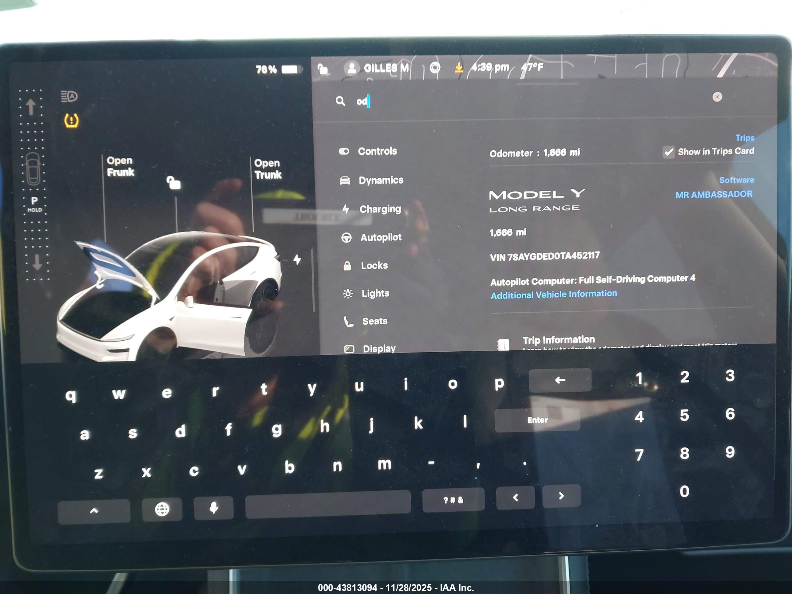 TESLA MODEL image 7