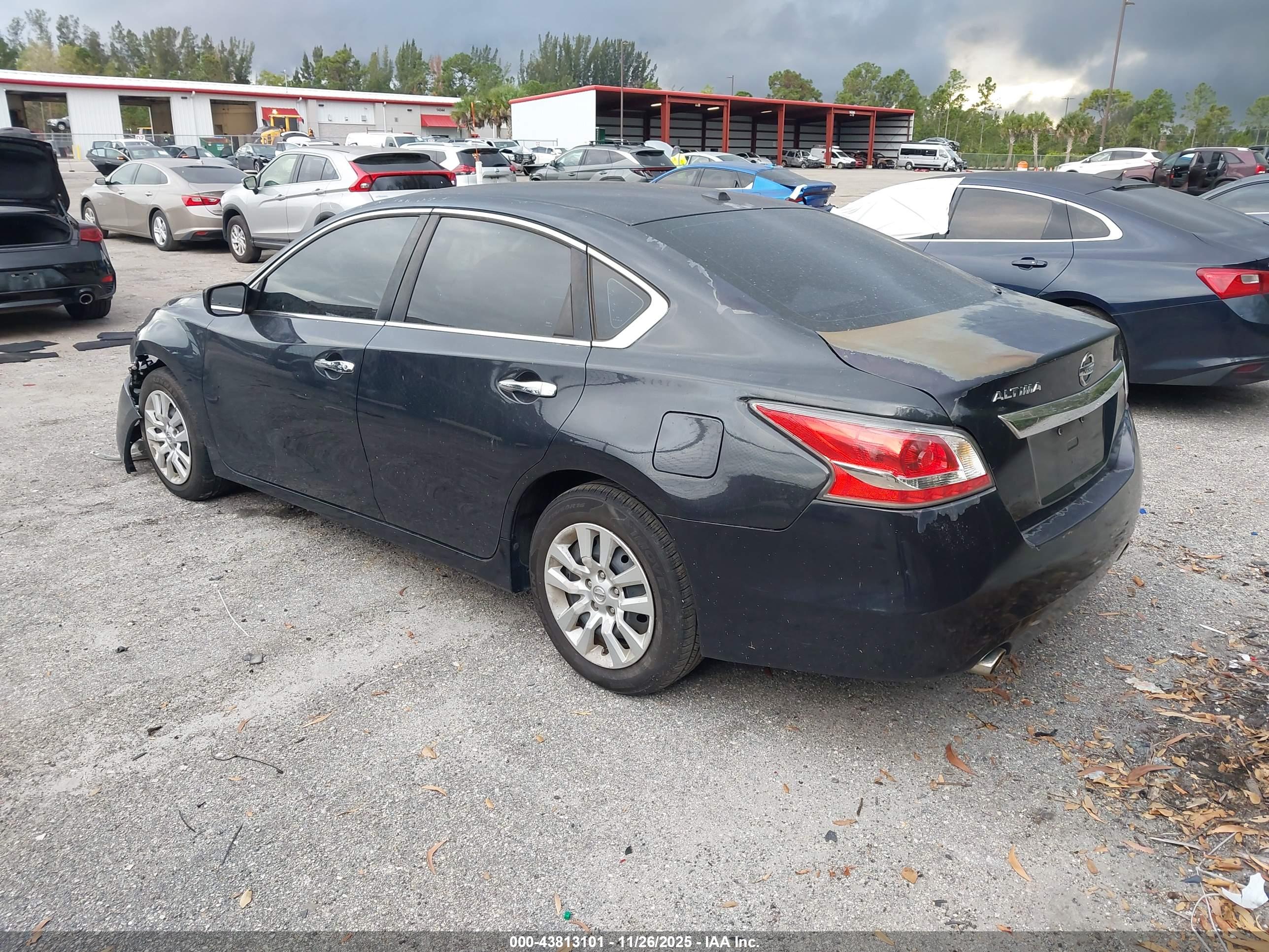 NISSAN ALTIMA image 3