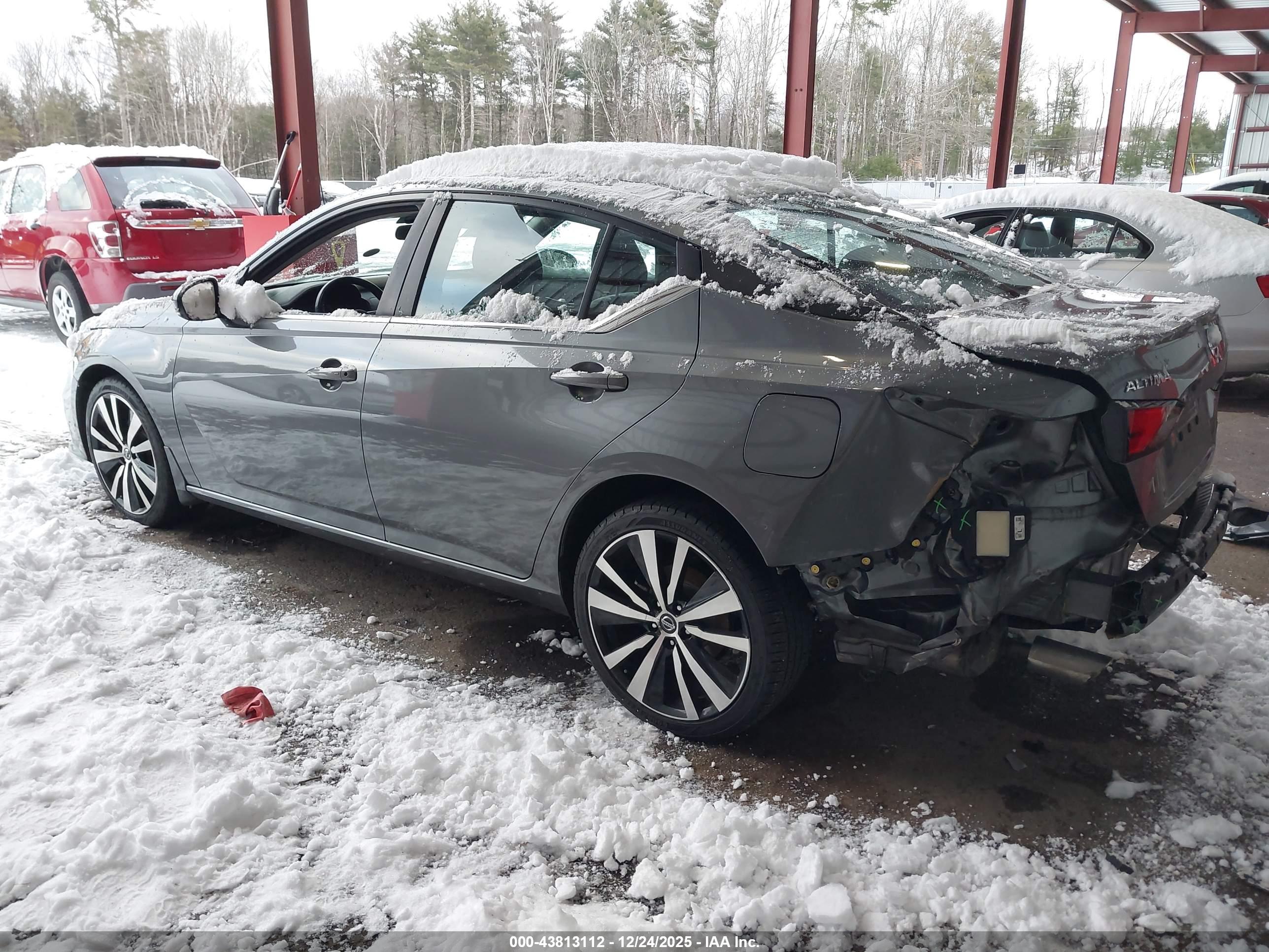 NISSAN ALTIMA image 3