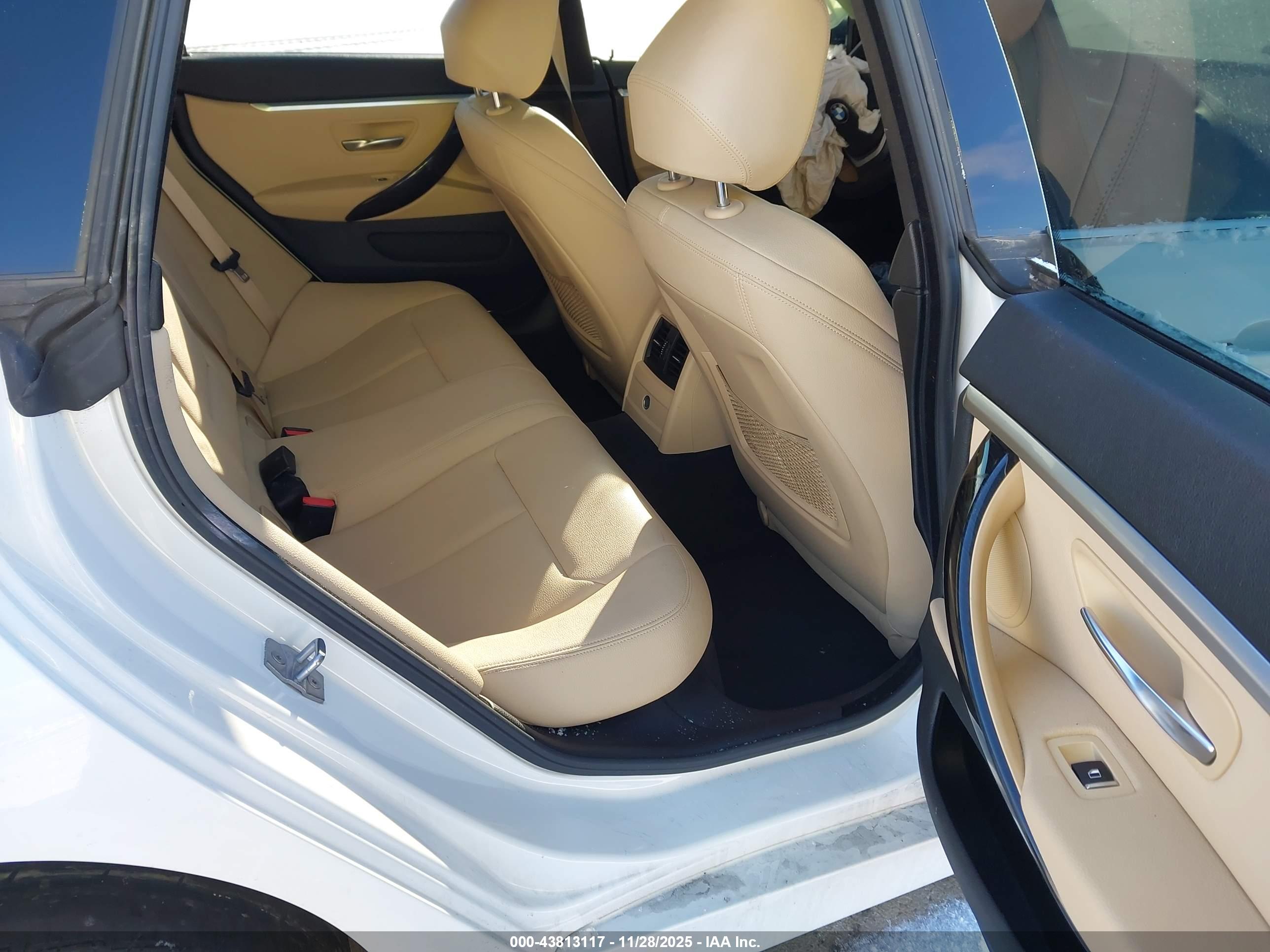 BMW 430I image 8