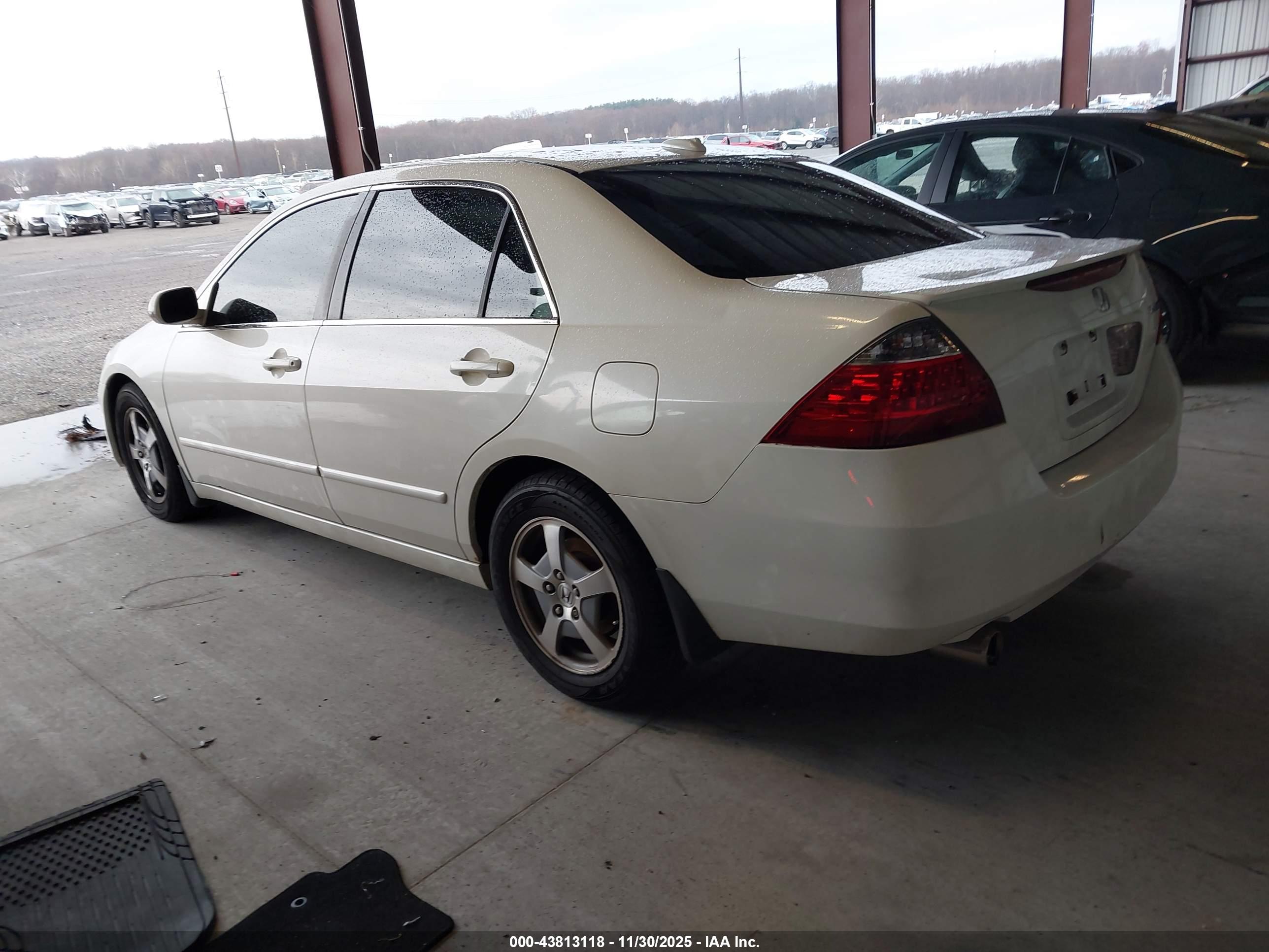 HONDA ACCORD image 3