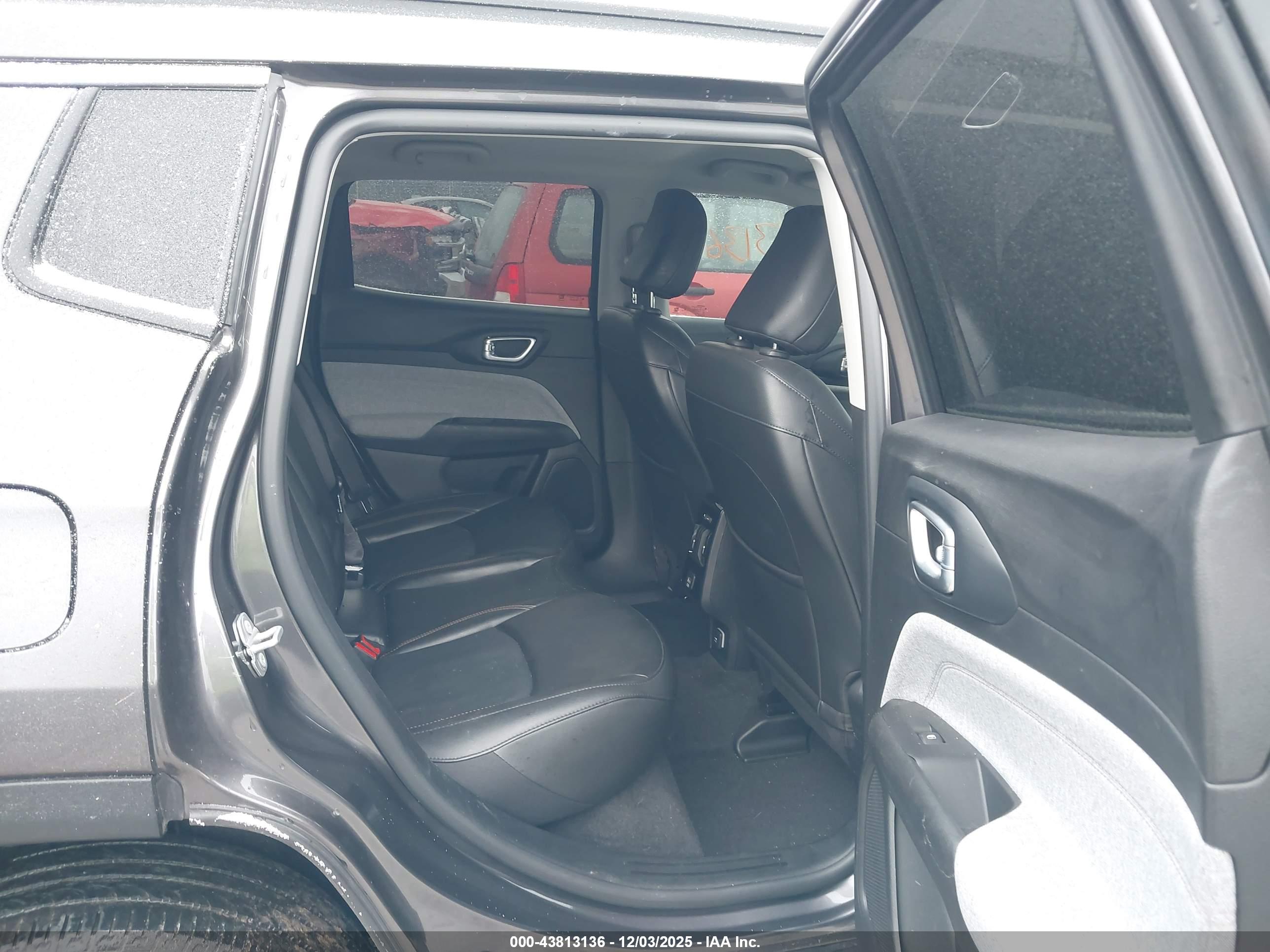 JEEP COMPASS image 8