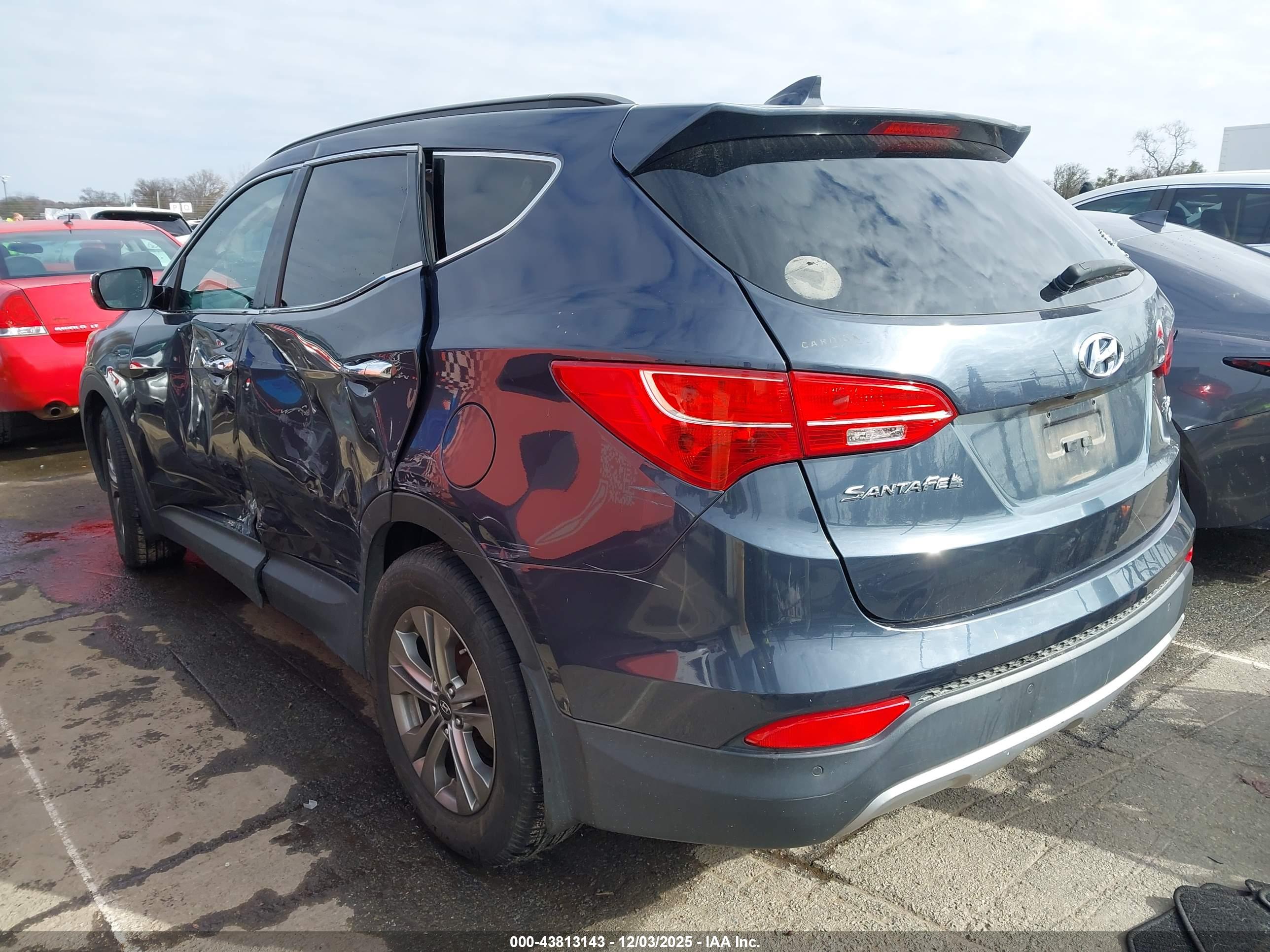 HYUNDAI SANTA image 3
