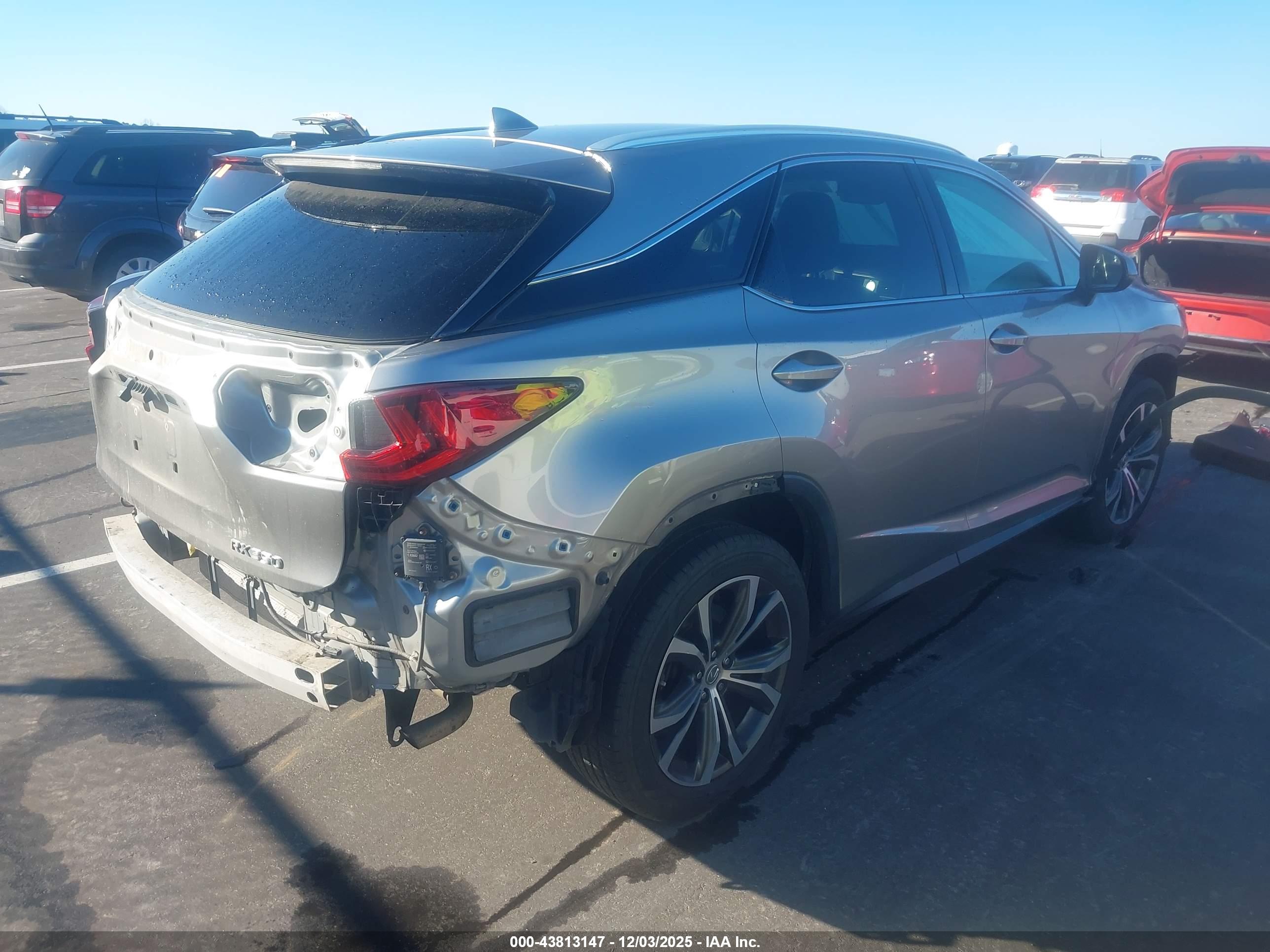 LEXUS RX image 4