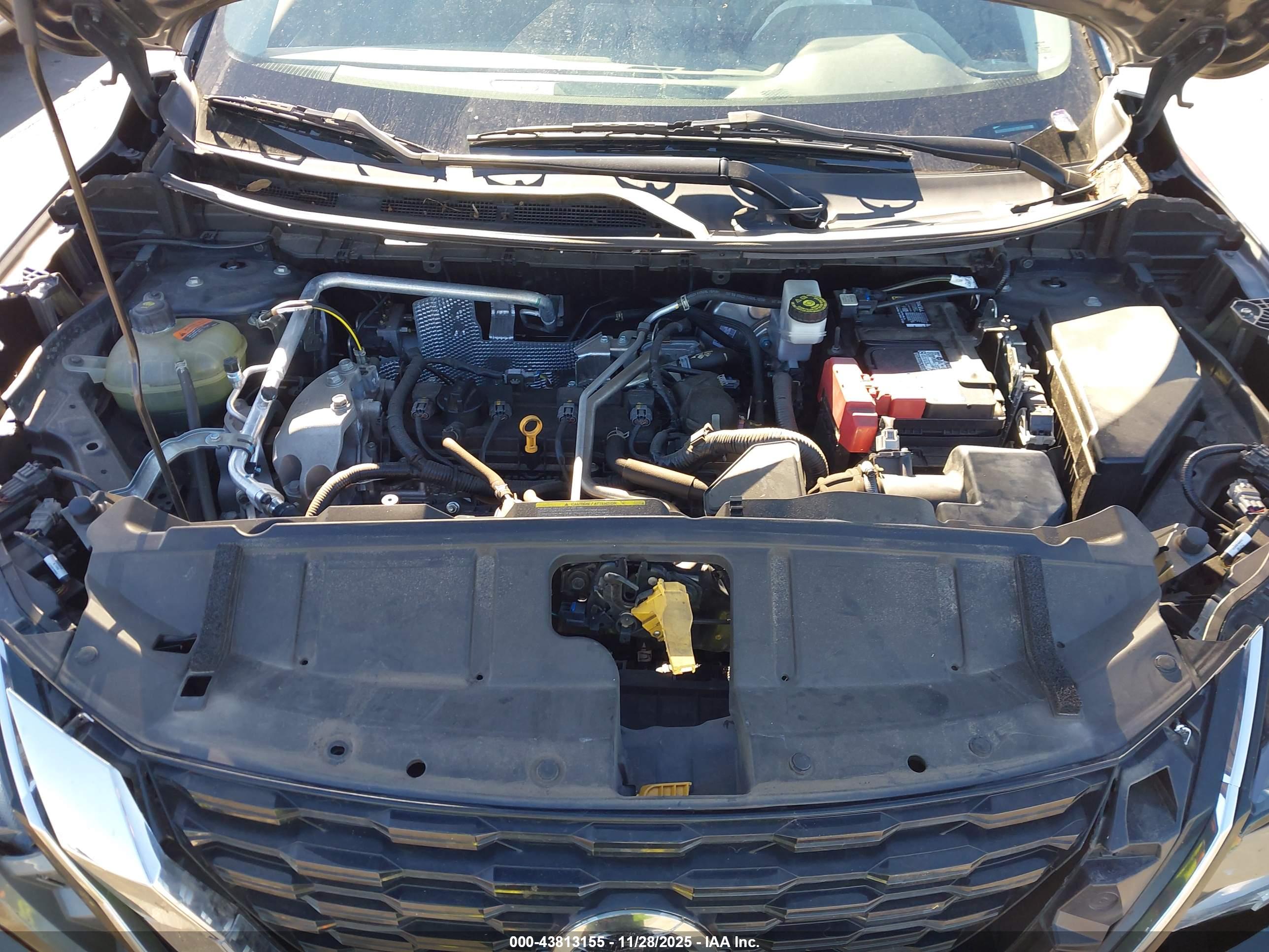 NISSAN ROGUE image 10