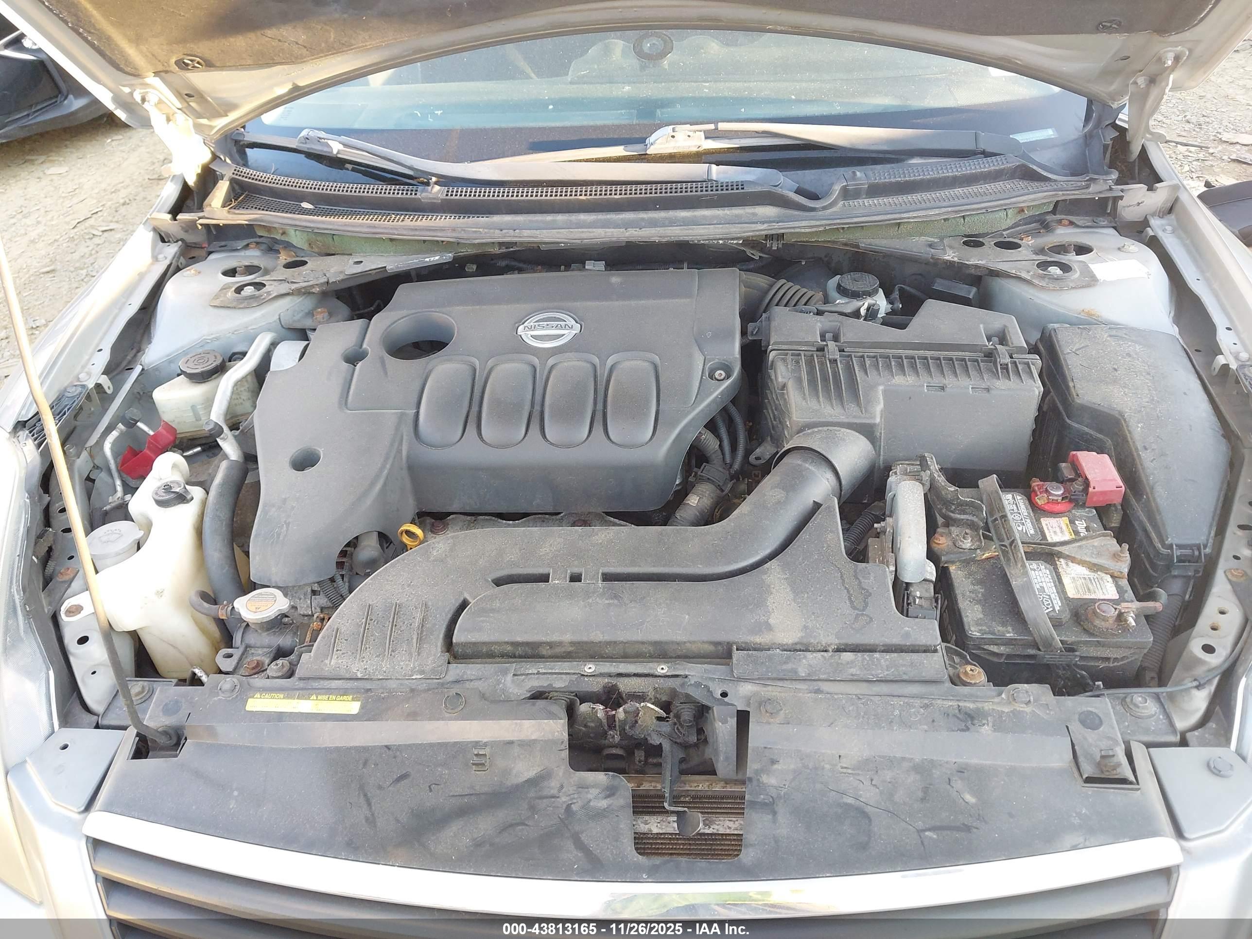 NISSAN ALTIMA image 10