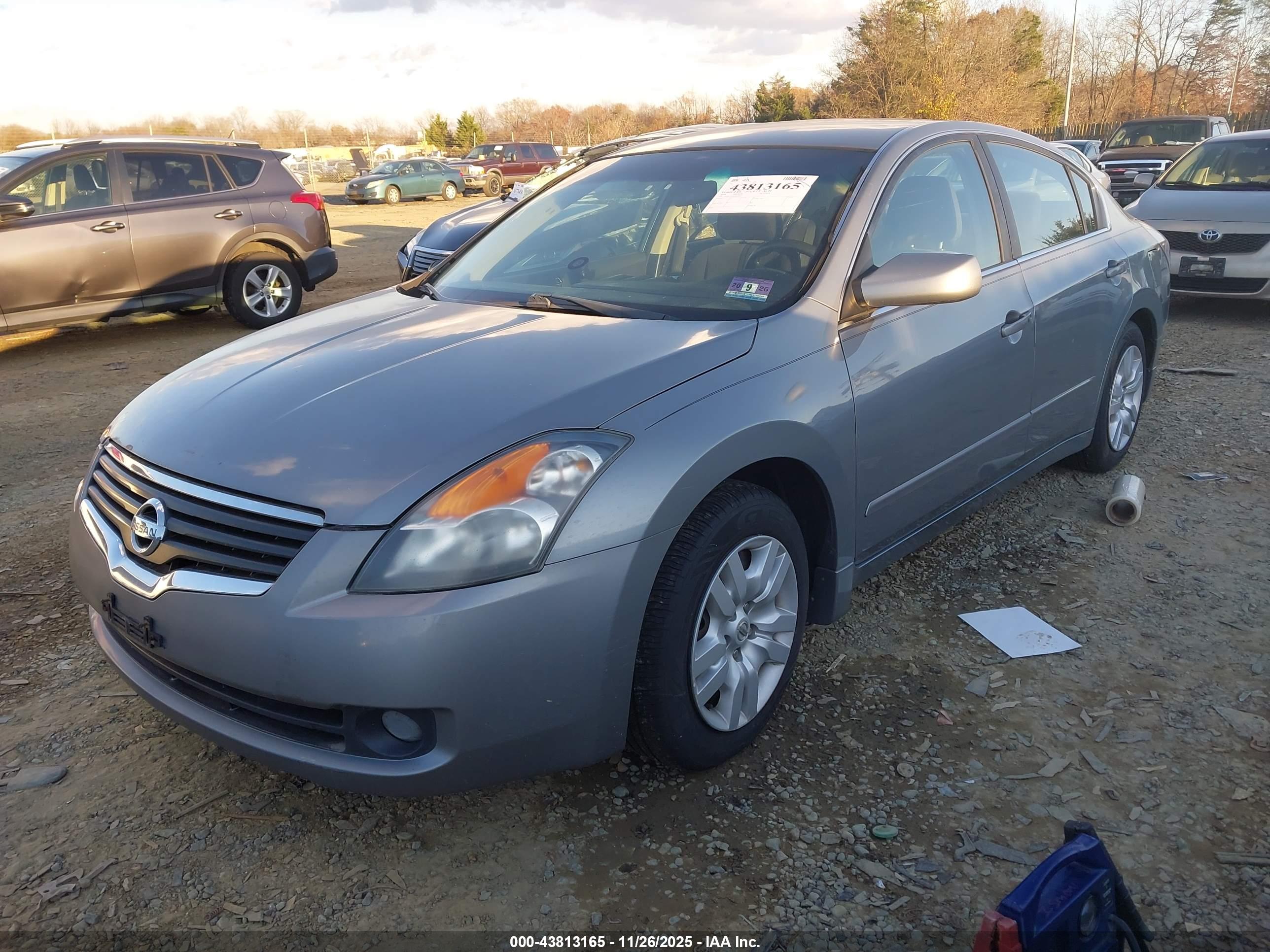 NISSAN ALTIMA image 2