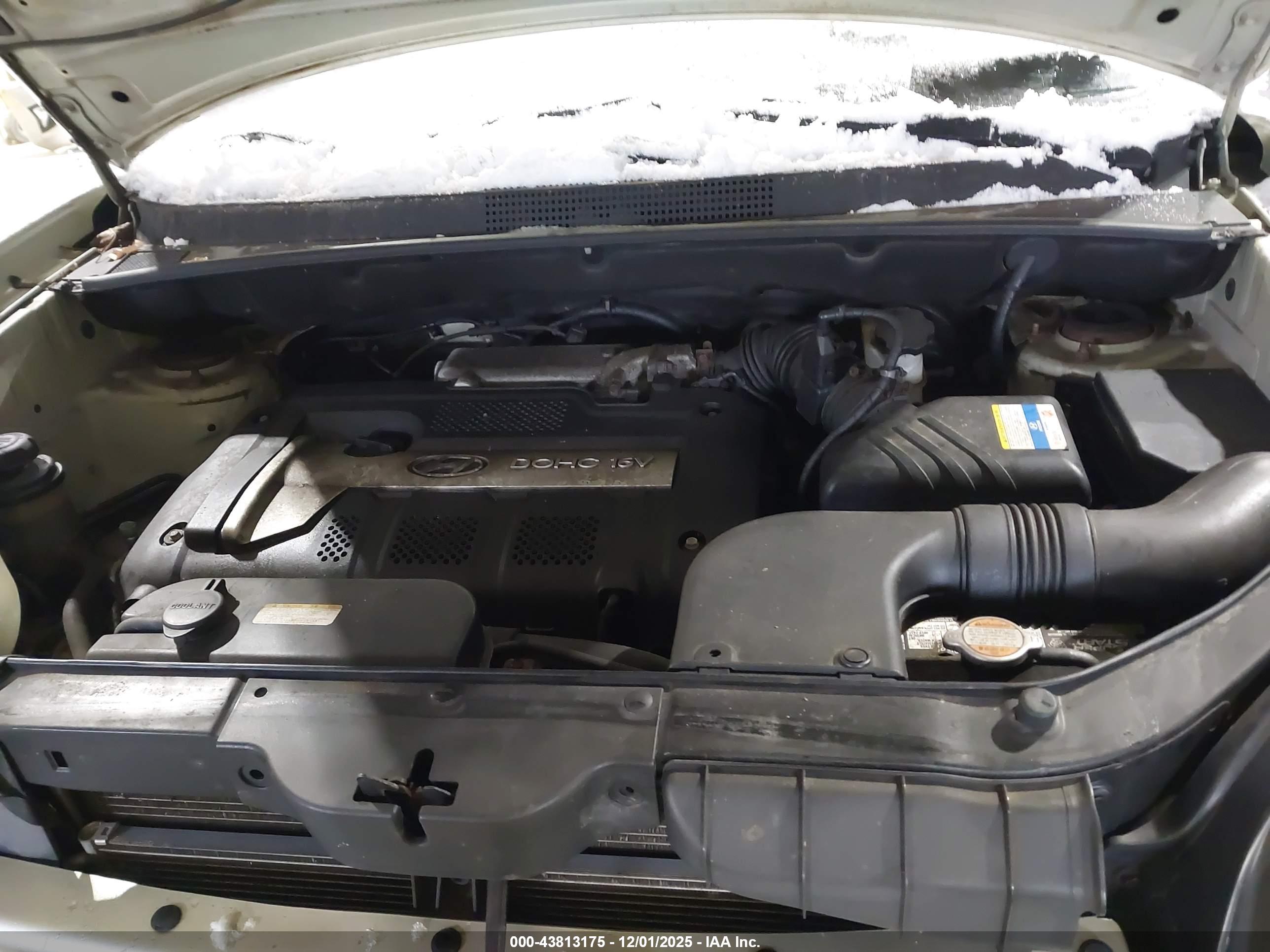 HYUNDAI TUCSON image 10