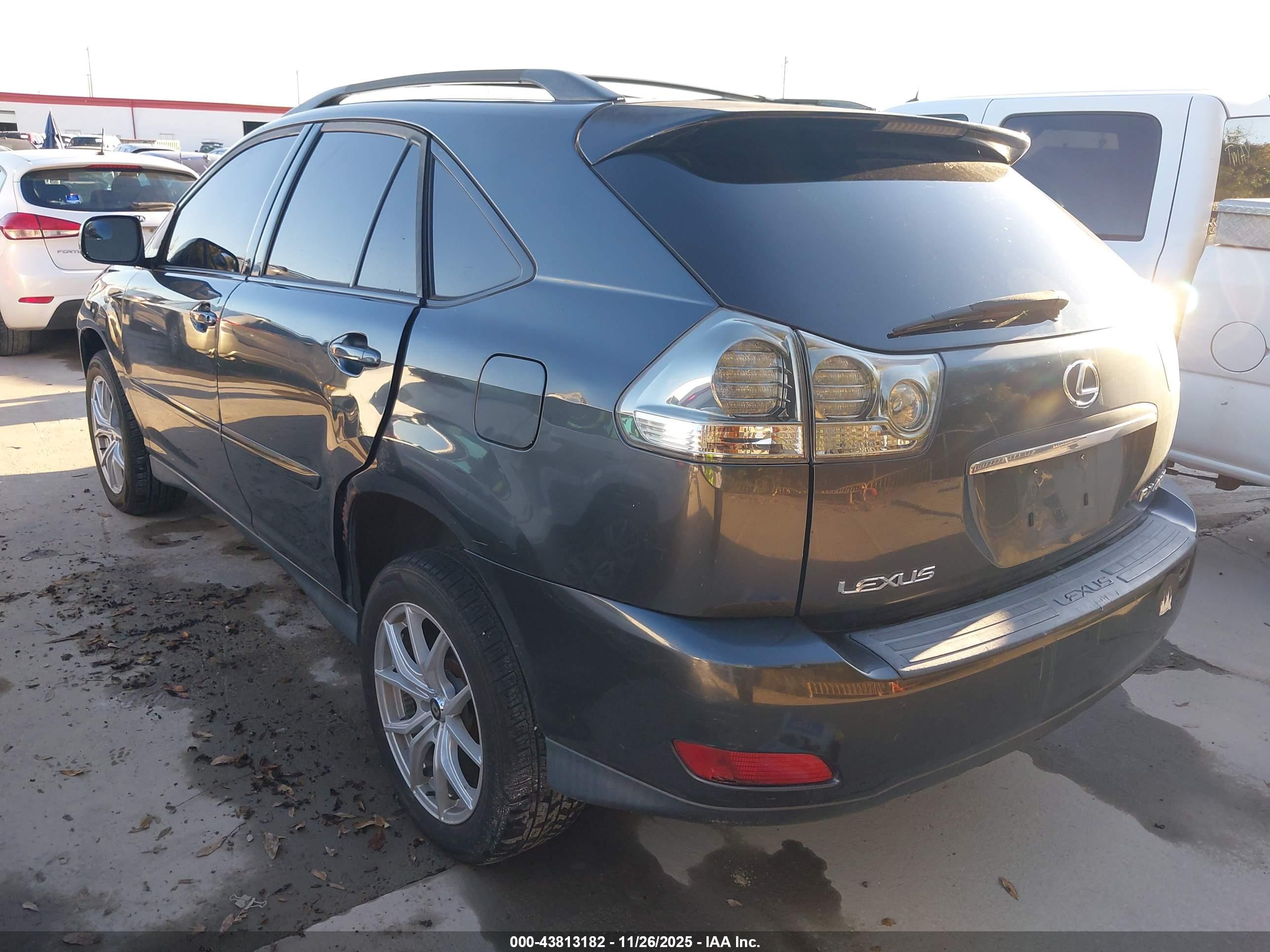 LEXUS RX image 3