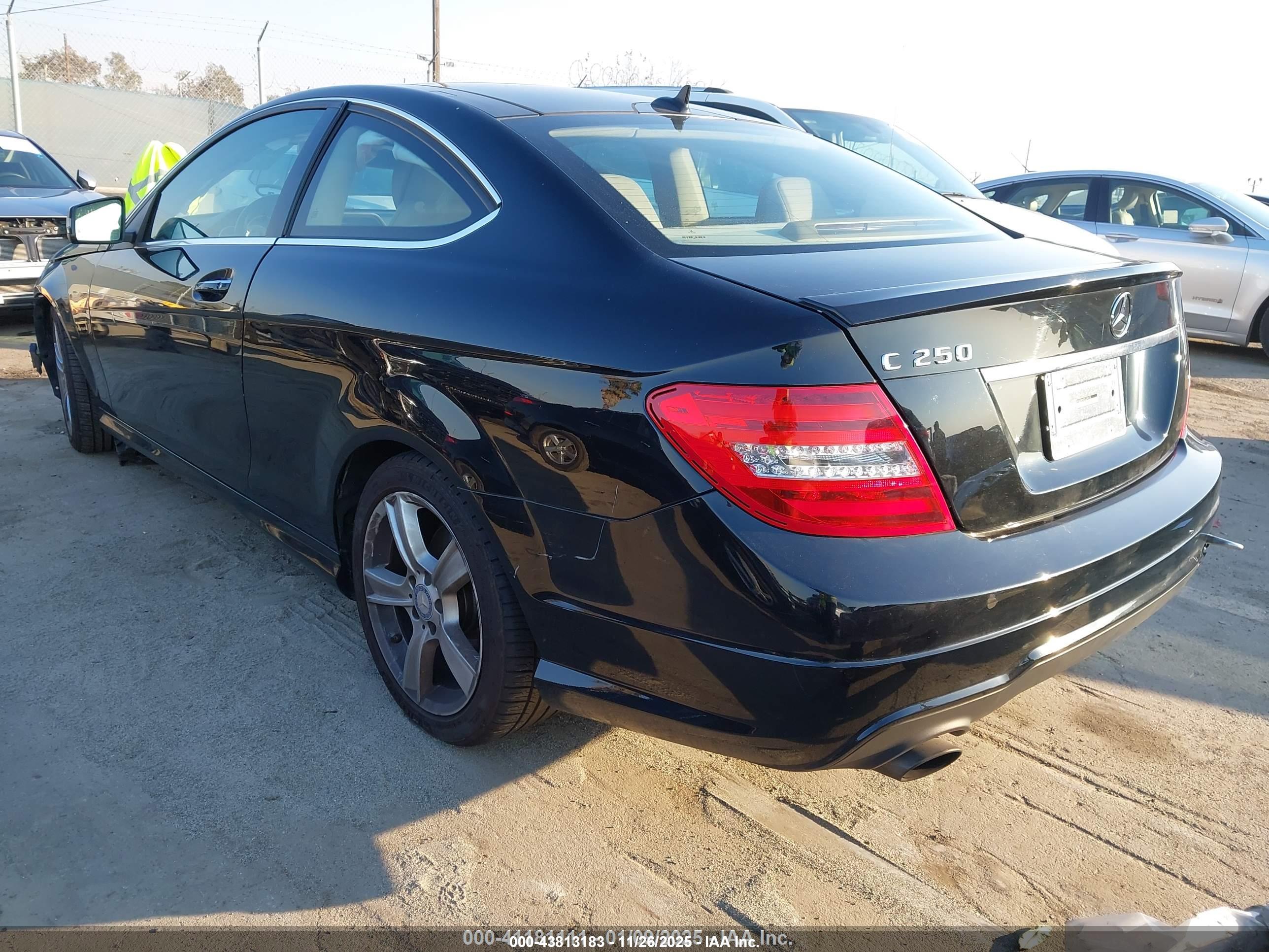 MERCEDES-BENZ C image 3