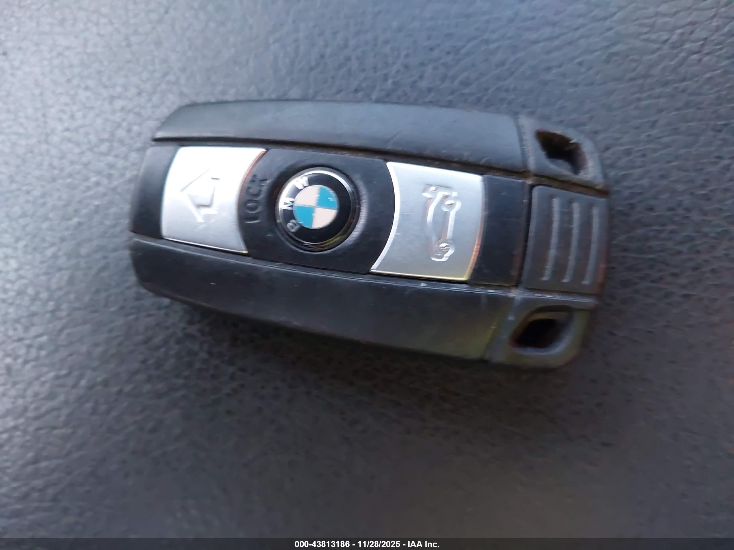 BMW 328I image 11