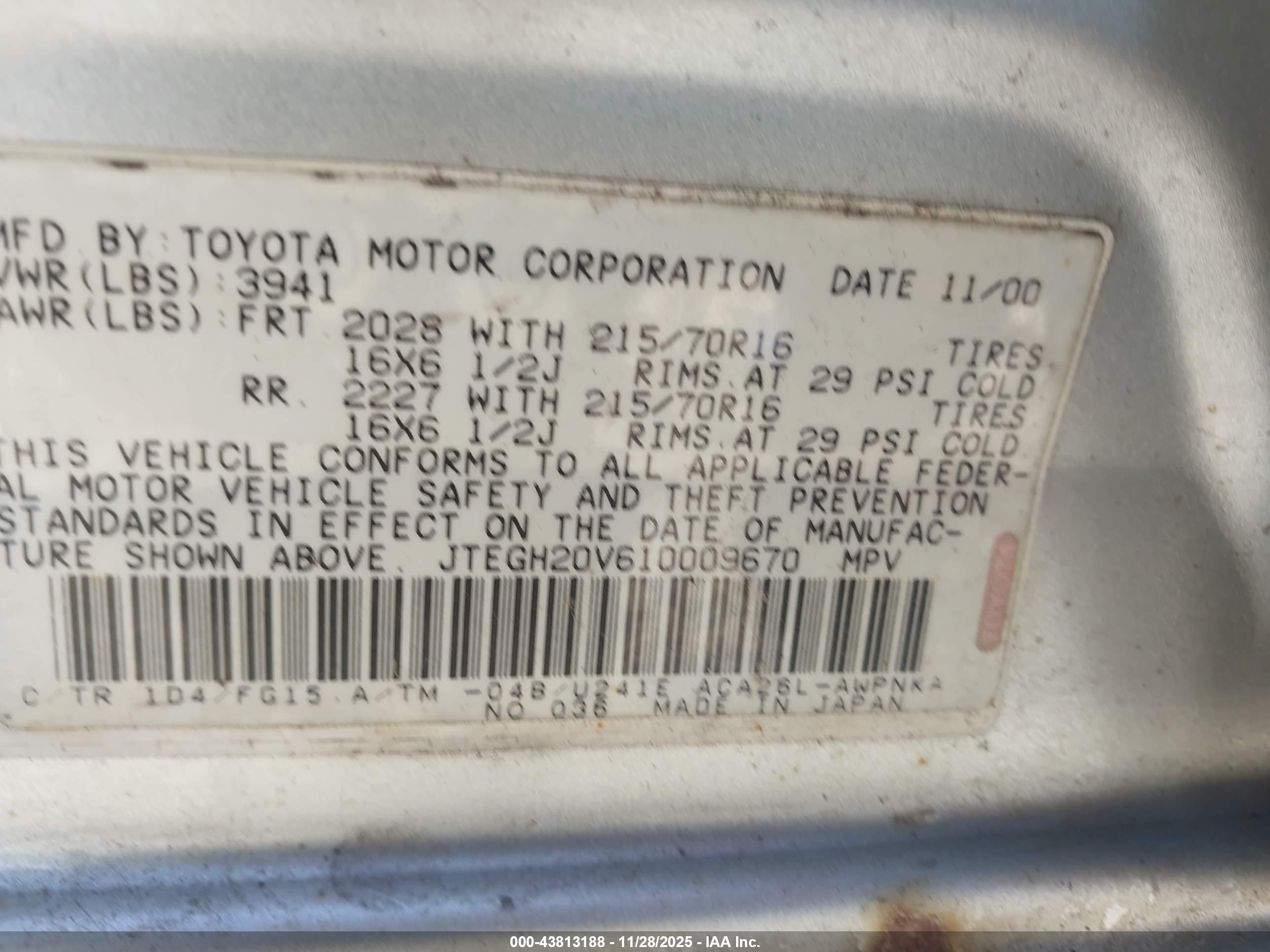 TOYOTA RAV4 image 9