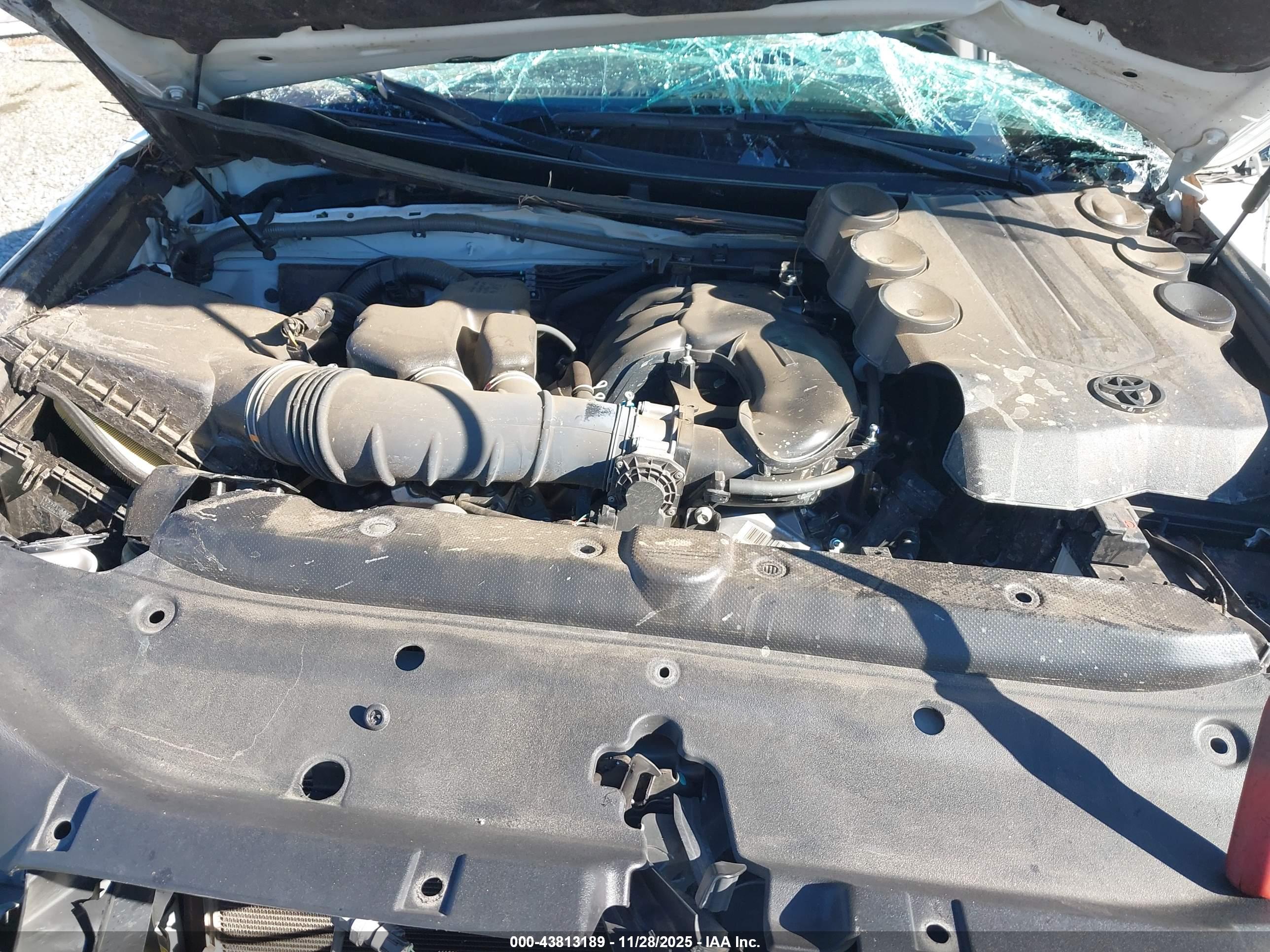 TOYOTA 4RUNNER image 10