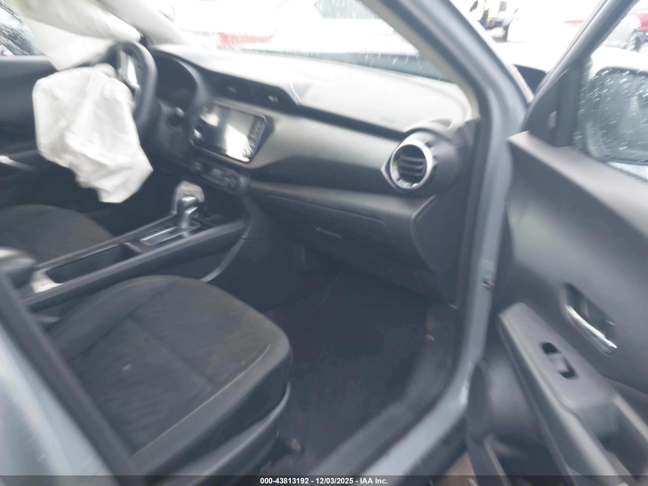 NISSAN KICKS image 5