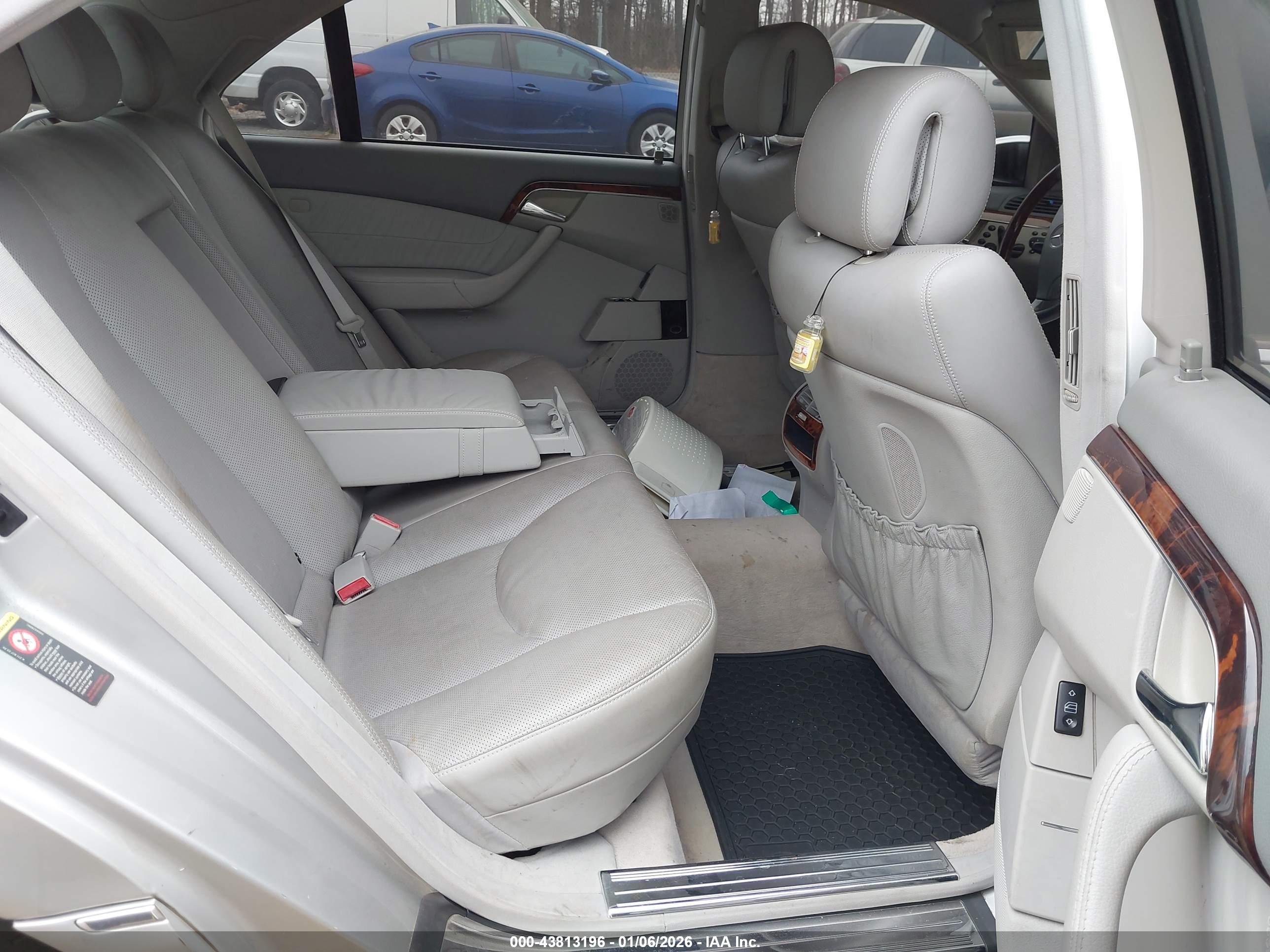 MERCEDES-BENZ S image 8