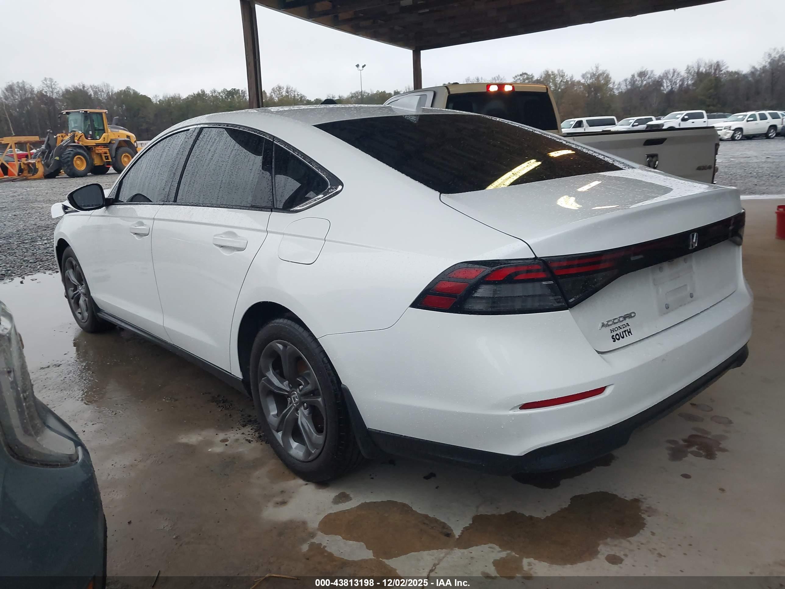 HONDA ACCORD image 3