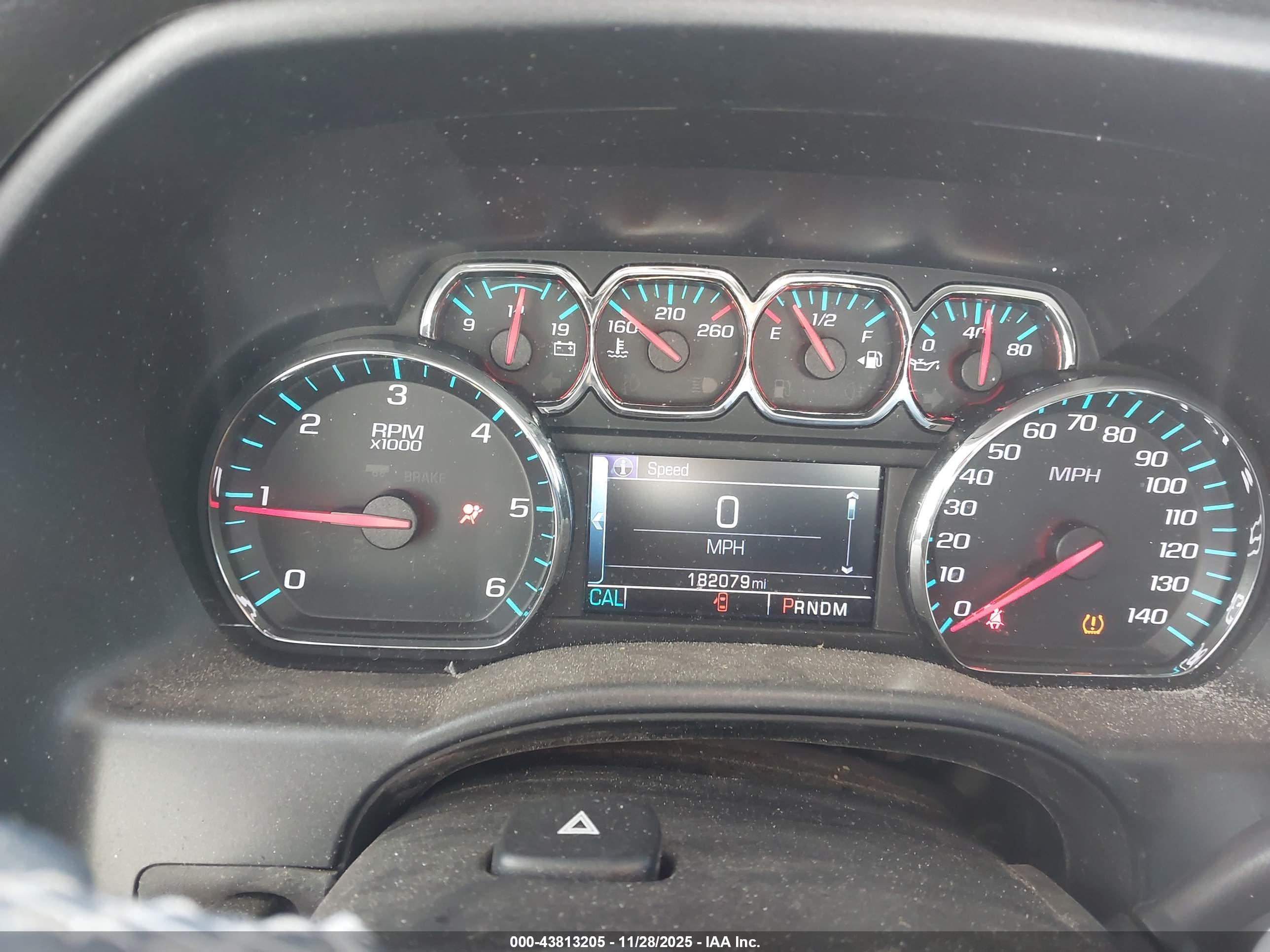 CHEVROLET SILVERADO image 7