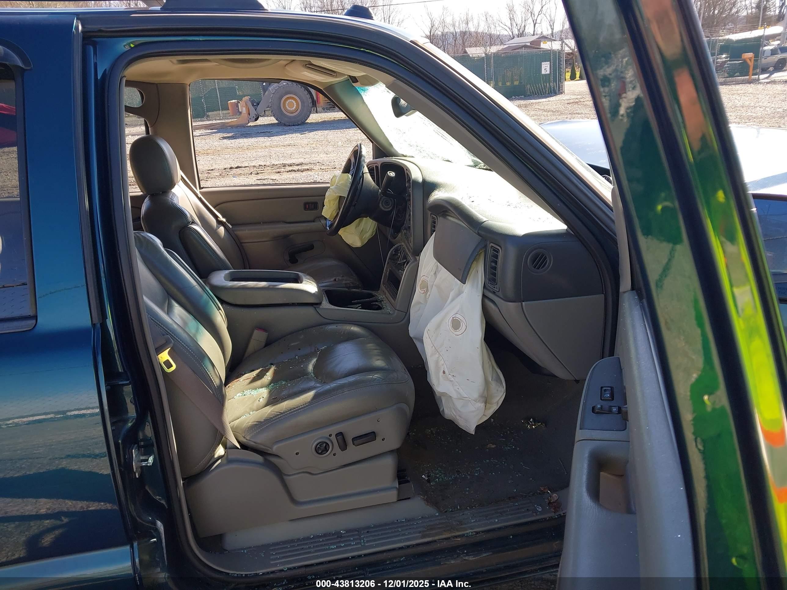 CHEVROLET AVALANCHE image 5