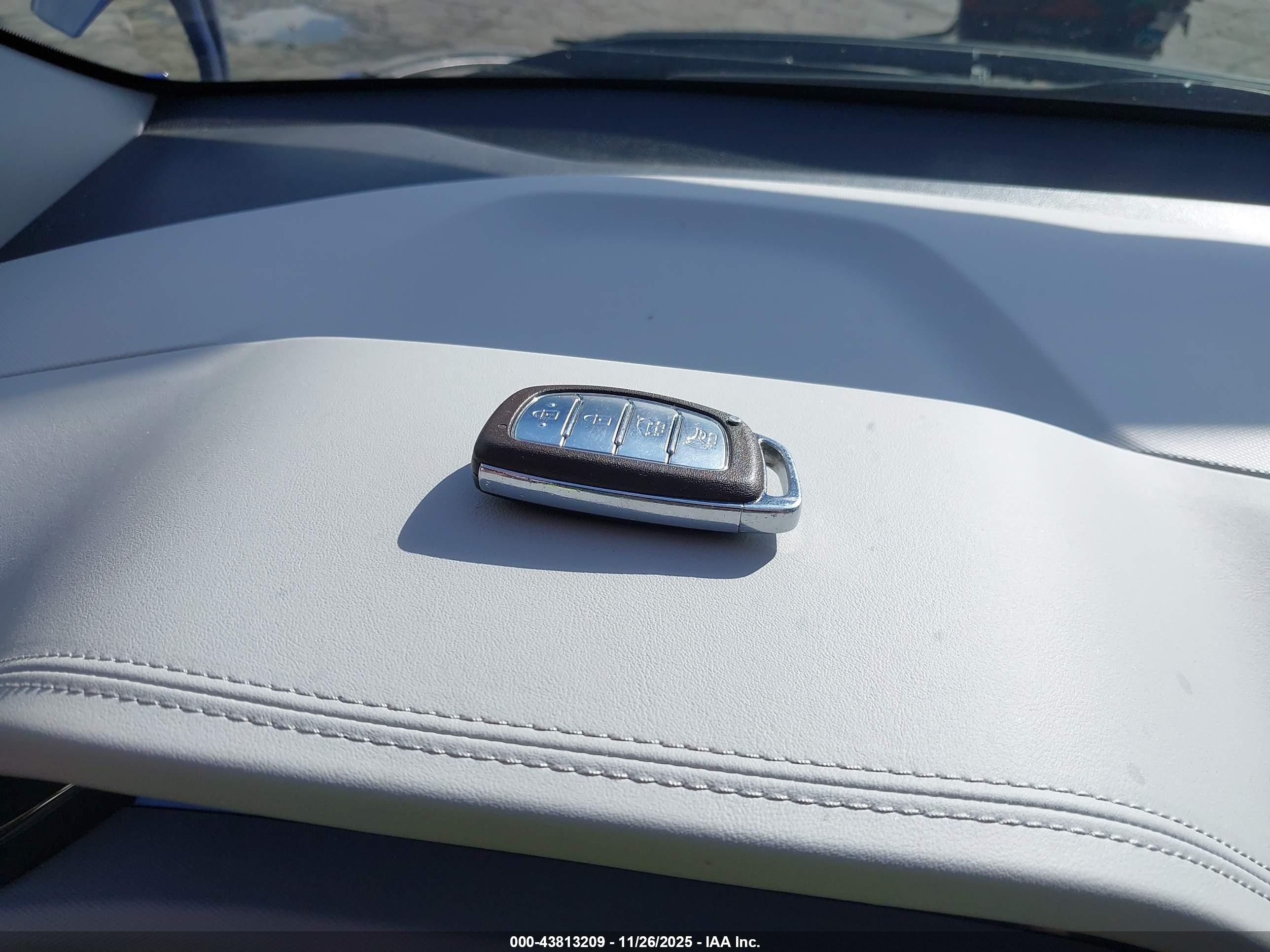 HYUNDAI IONIQ image 11