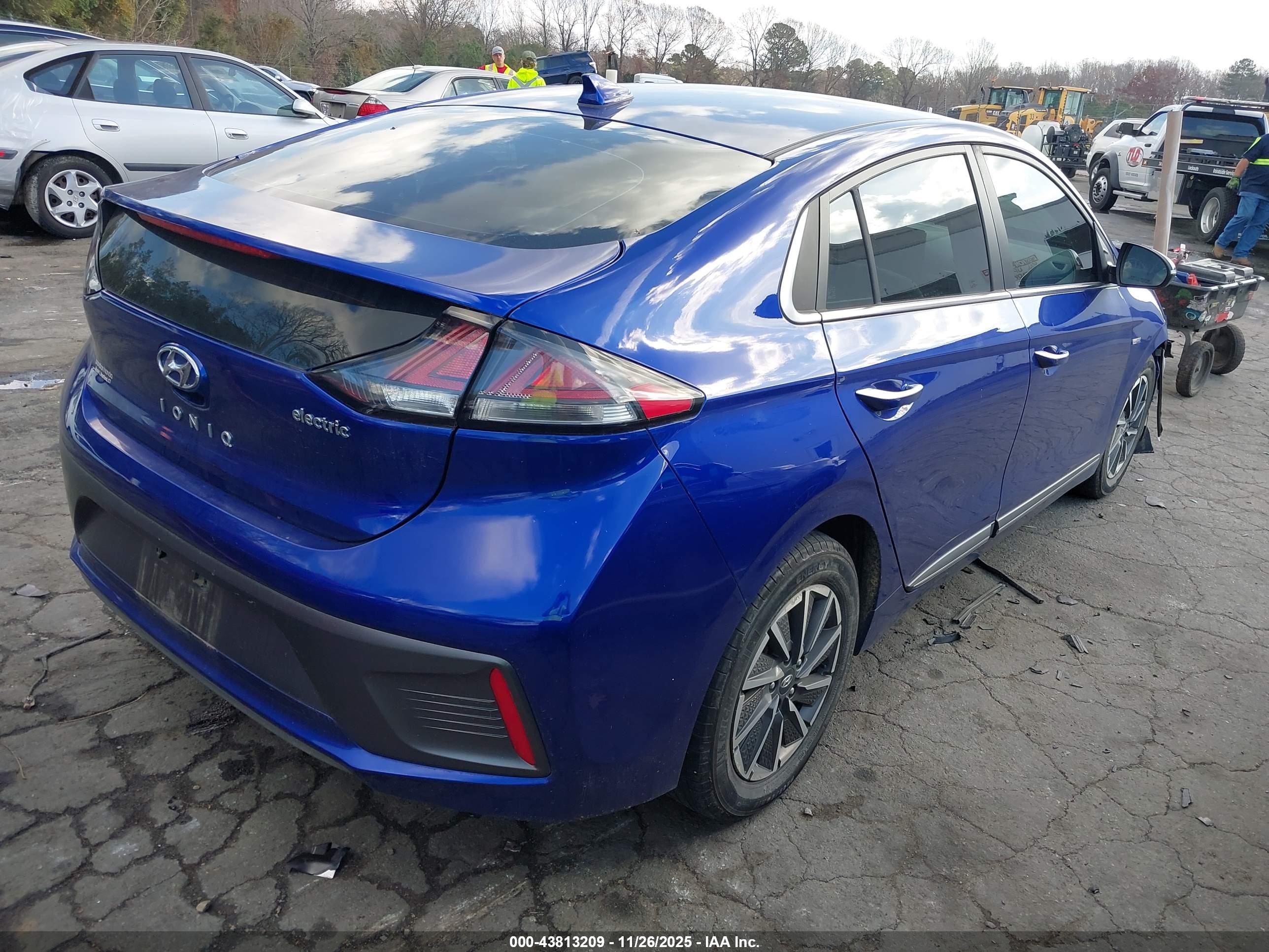 HYUNDAI IONIQ image 4