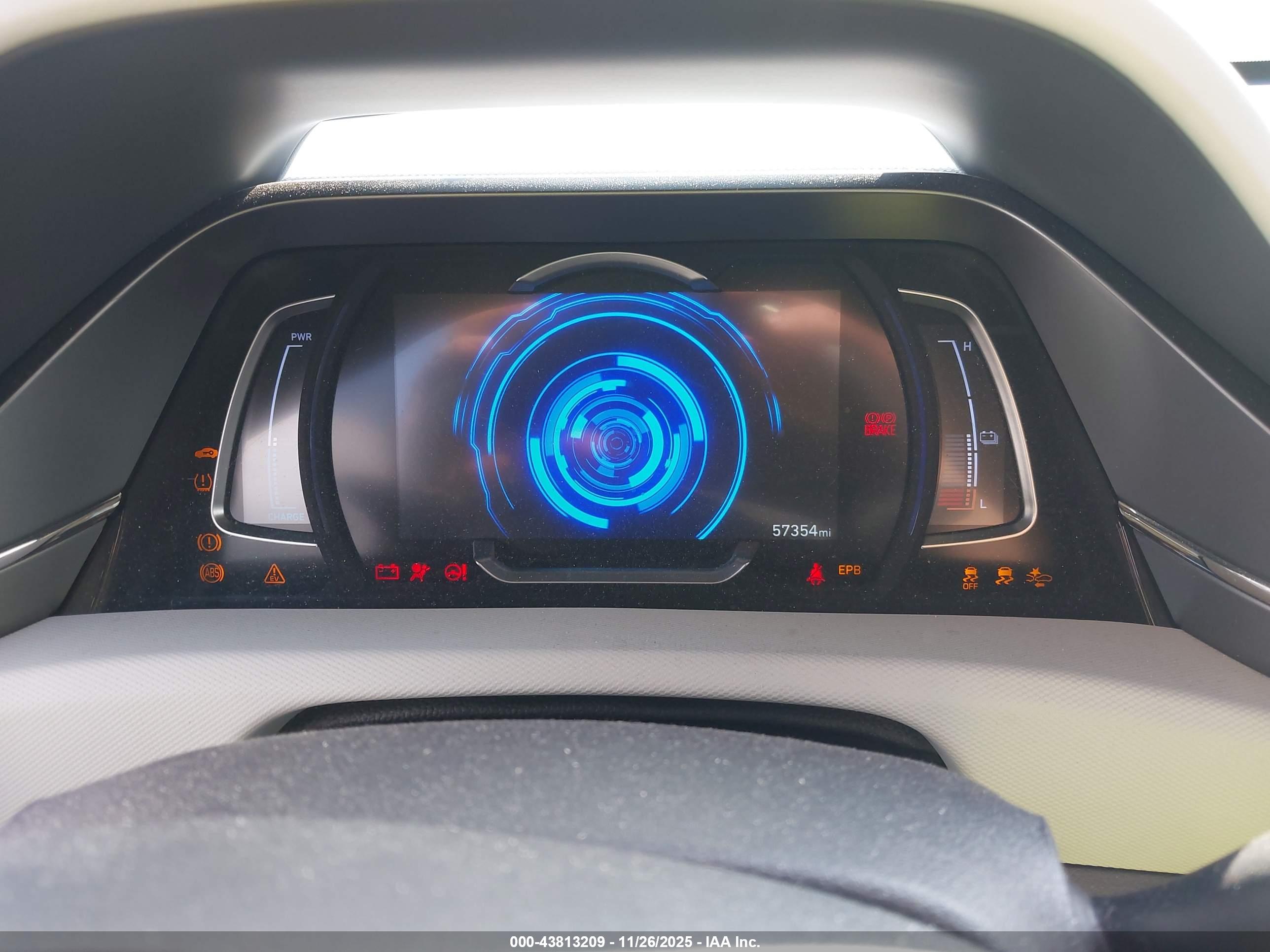 HYUNDAI IONIQ image 7