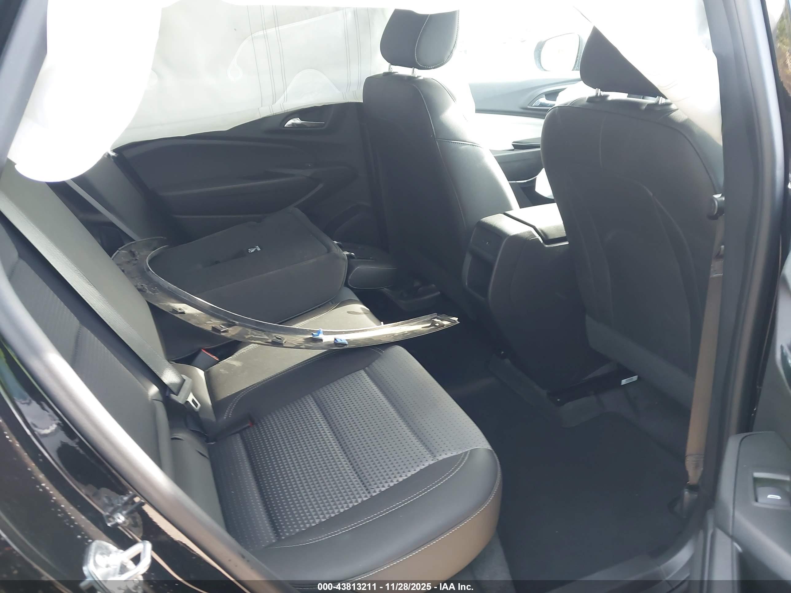 CHEVROLET TRAX image 8
