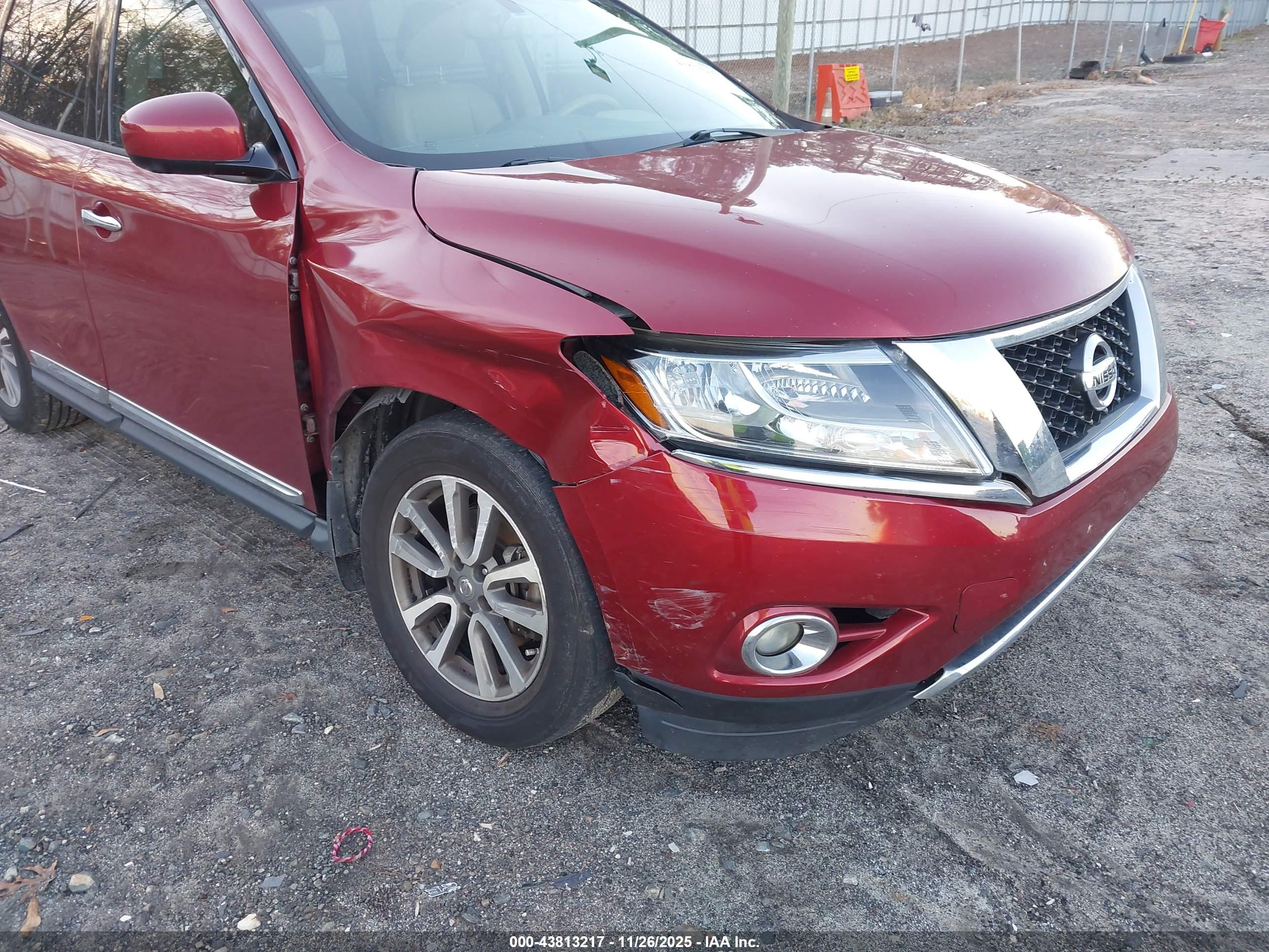NISSAN PATHFINDER image 6