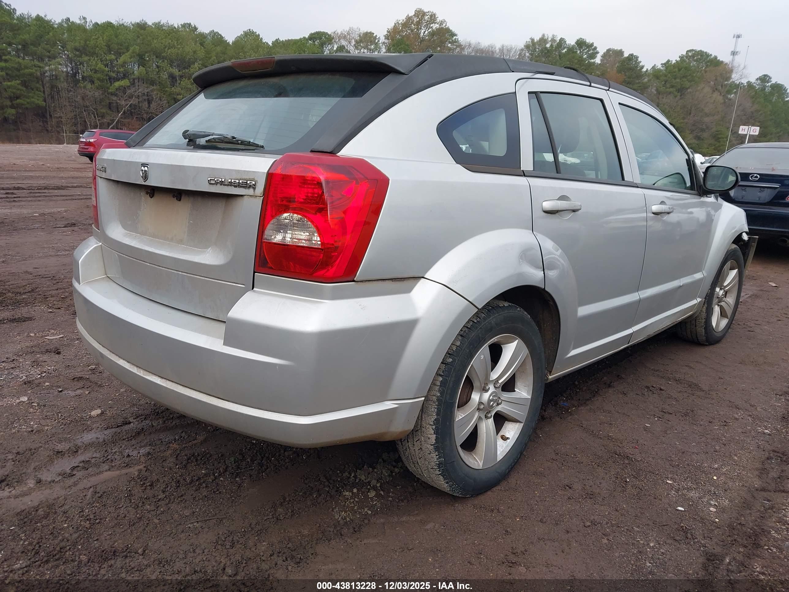 DODGE CALIBER image 4