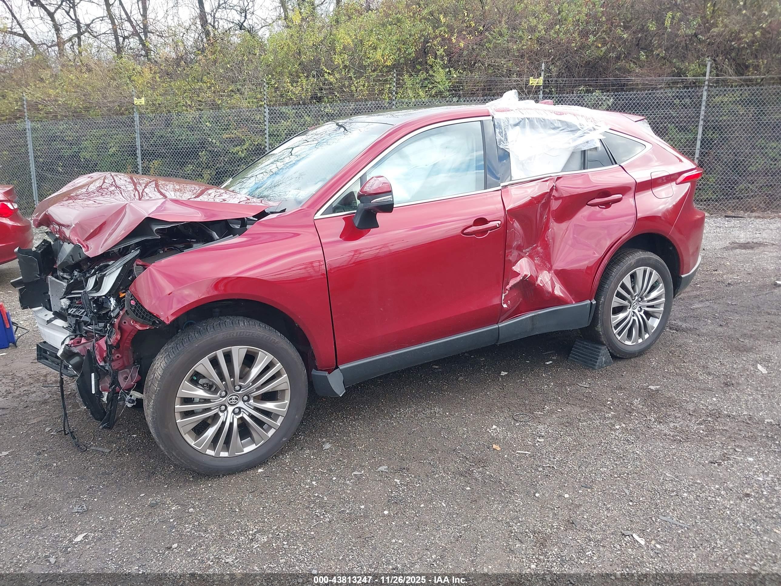 TOYOTA VENZA image 2