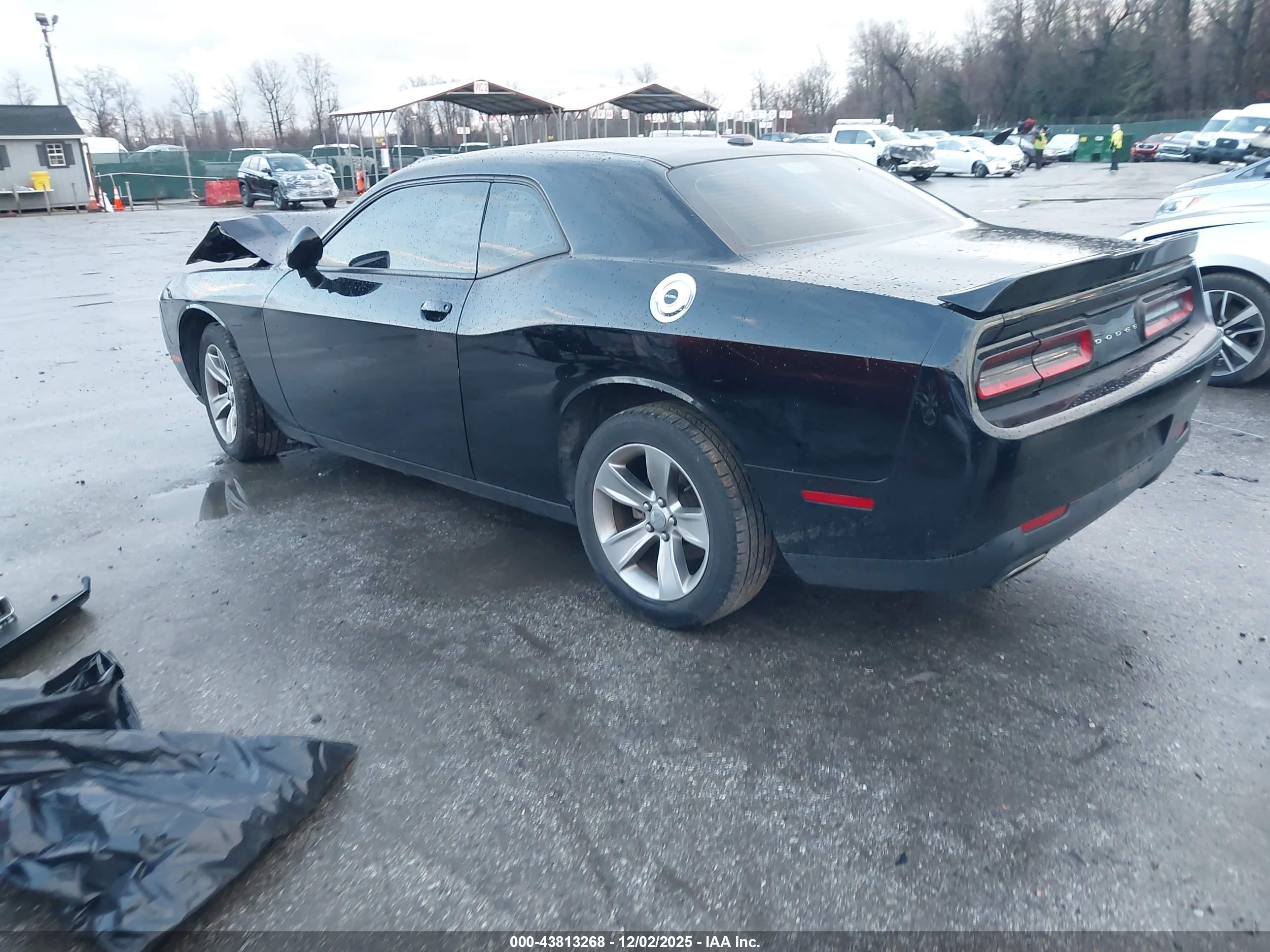 DODGE CHALLENGER image 3