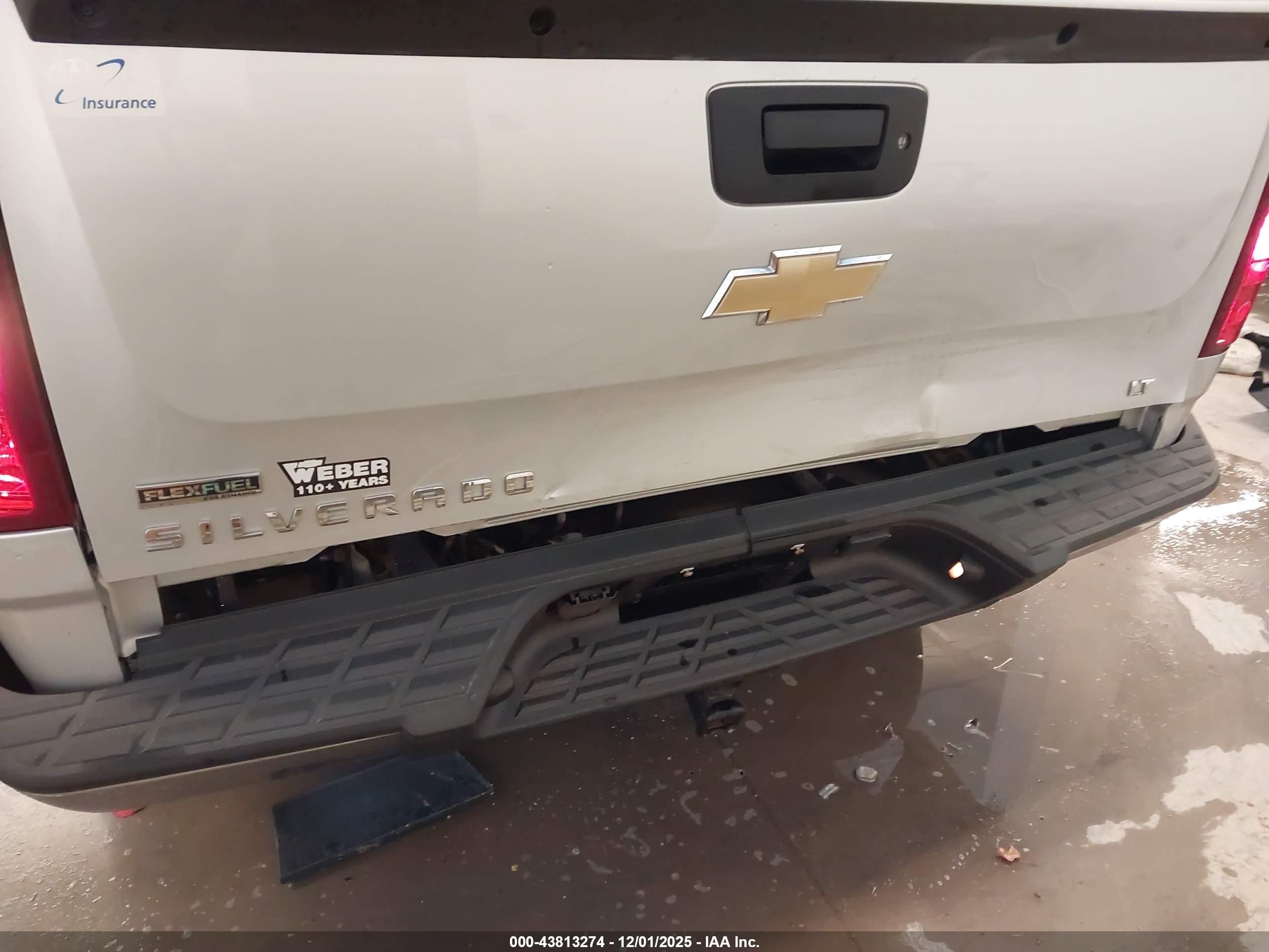 CHEVROLET SILVERADO image 6