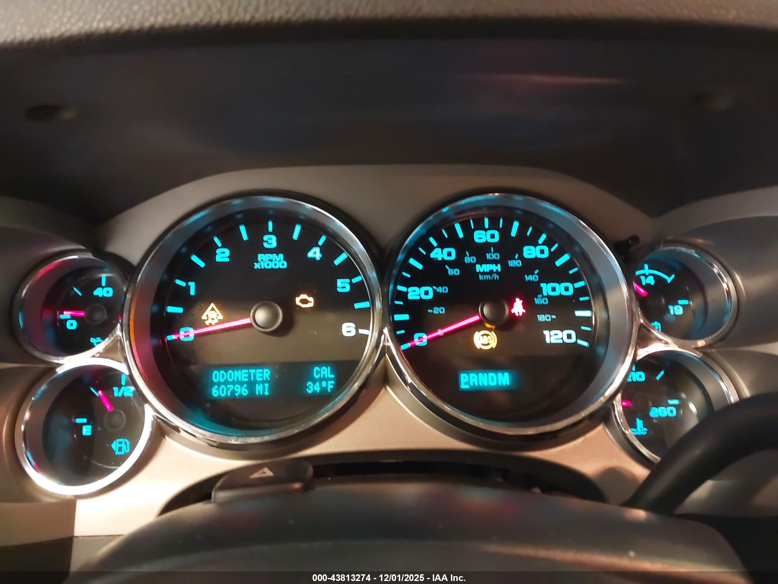 CHEVROLET SILVERADO image 7