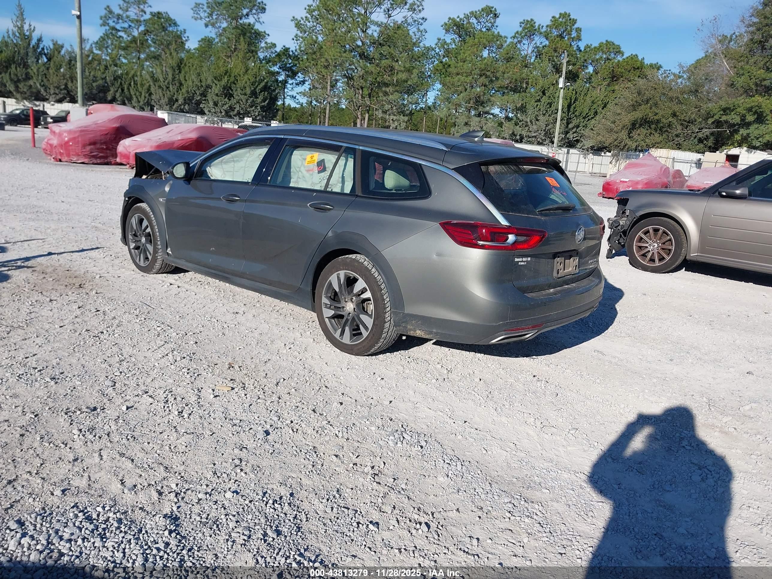 BUICK REGAL image 3