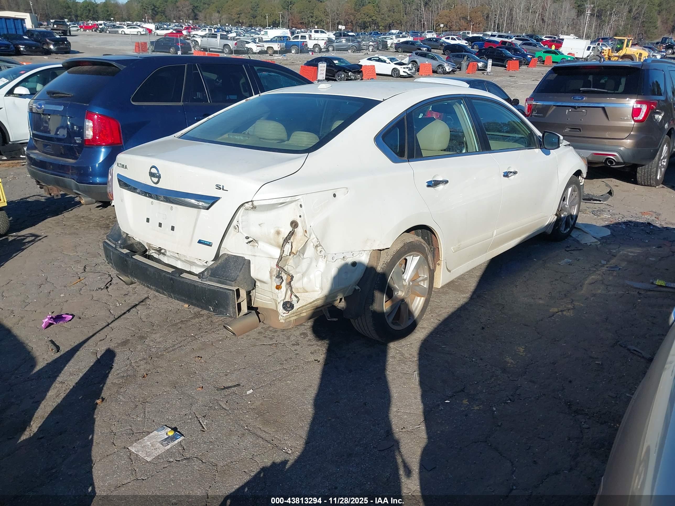 NISSAN ALTIMA image 4