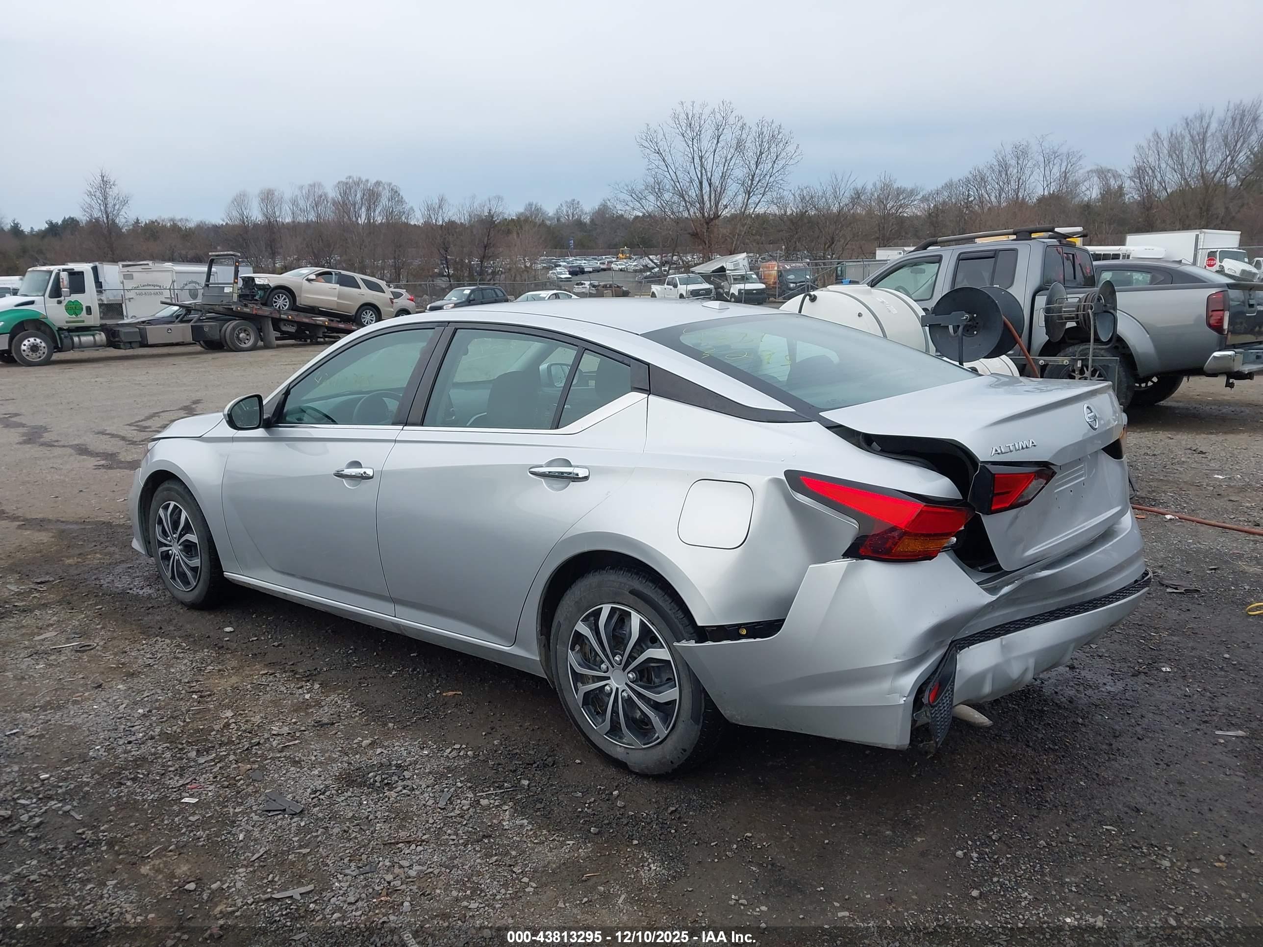 NISSAN ALTIMA image 3