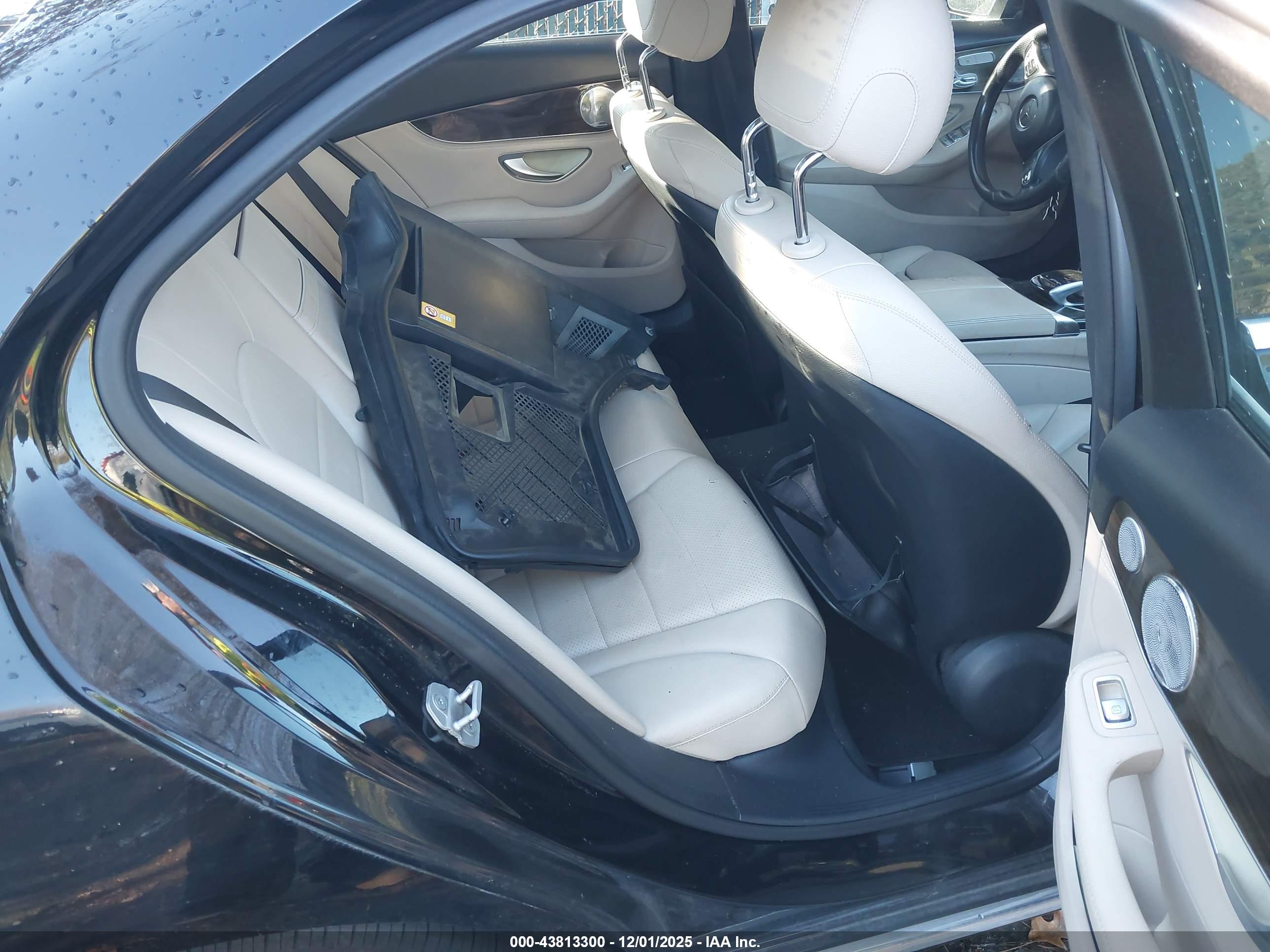 MERCEDES-BENZ C image 8