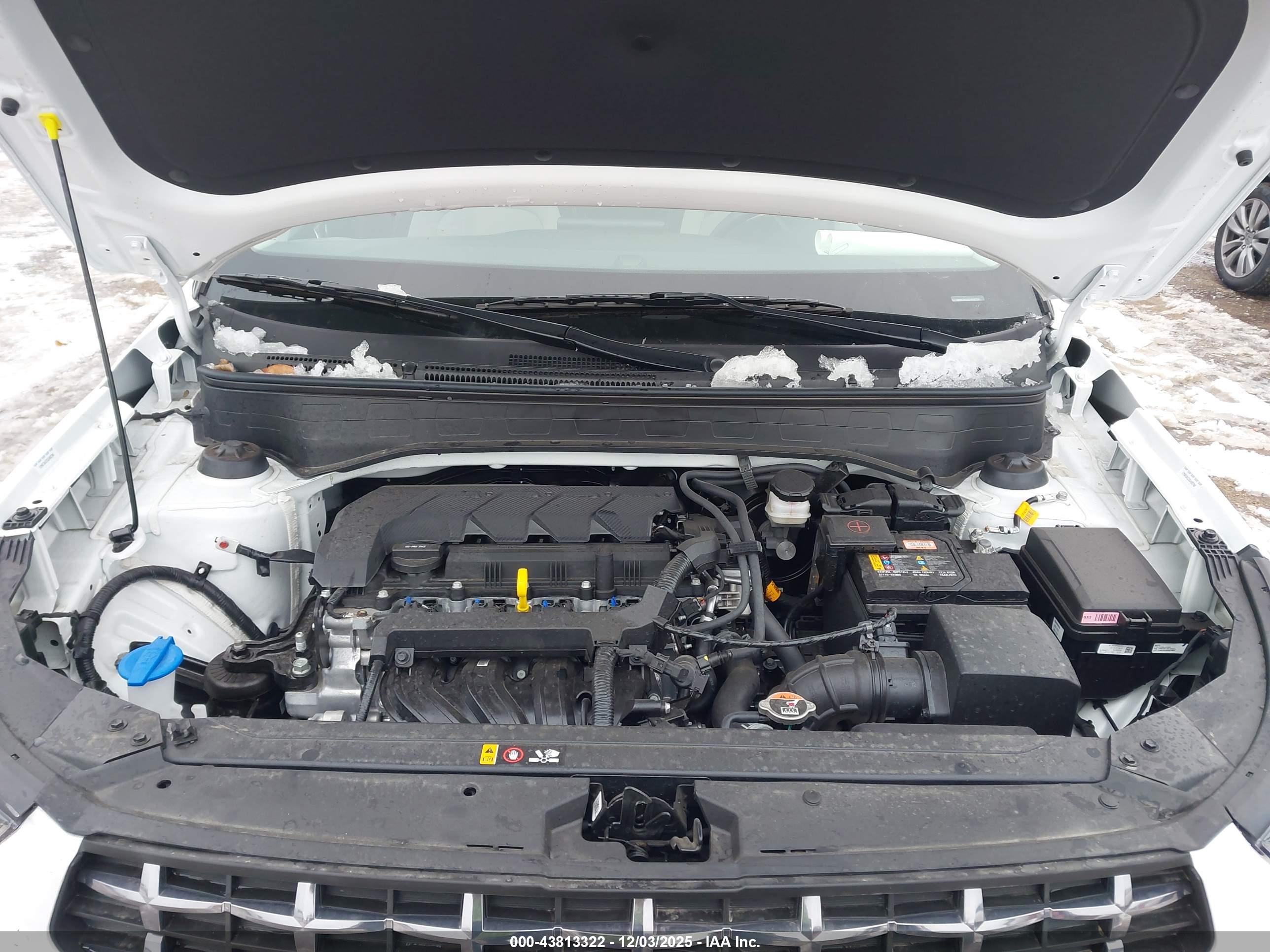 HYUNDAI VENUE image 10