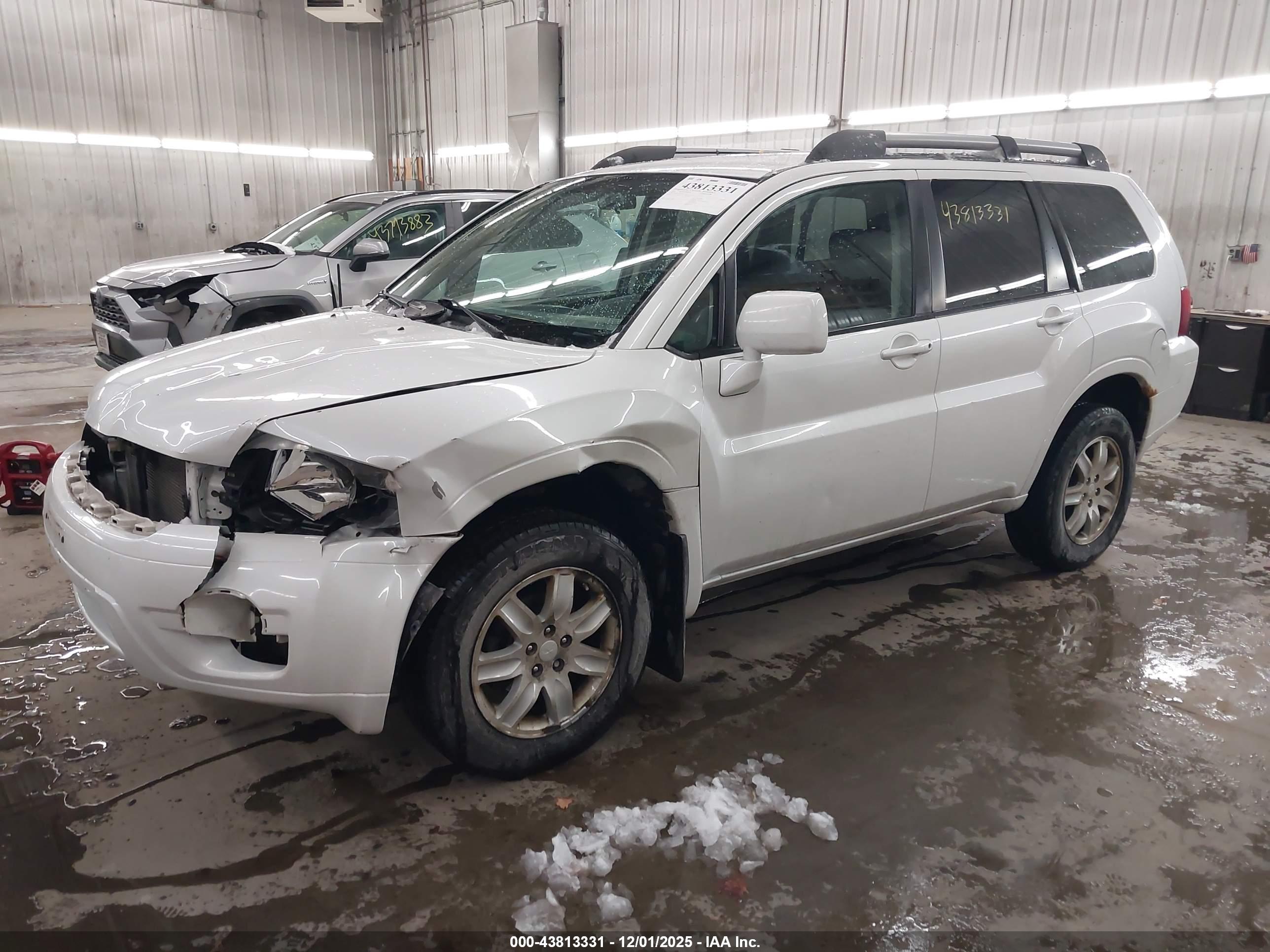 MITSUBISHI ENDEAVOR image 2