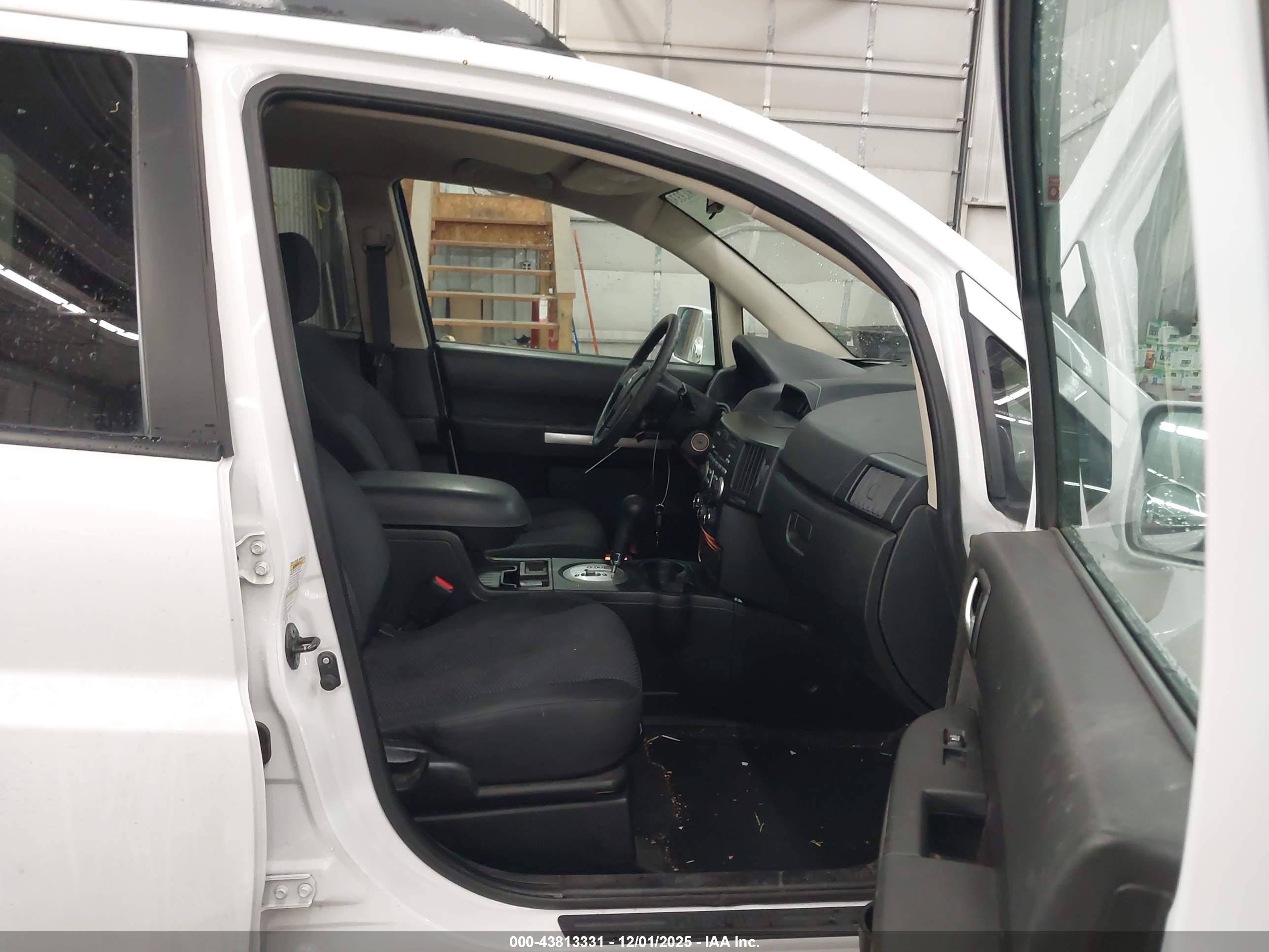 MITSUBISHI ENDEAVOR image 5