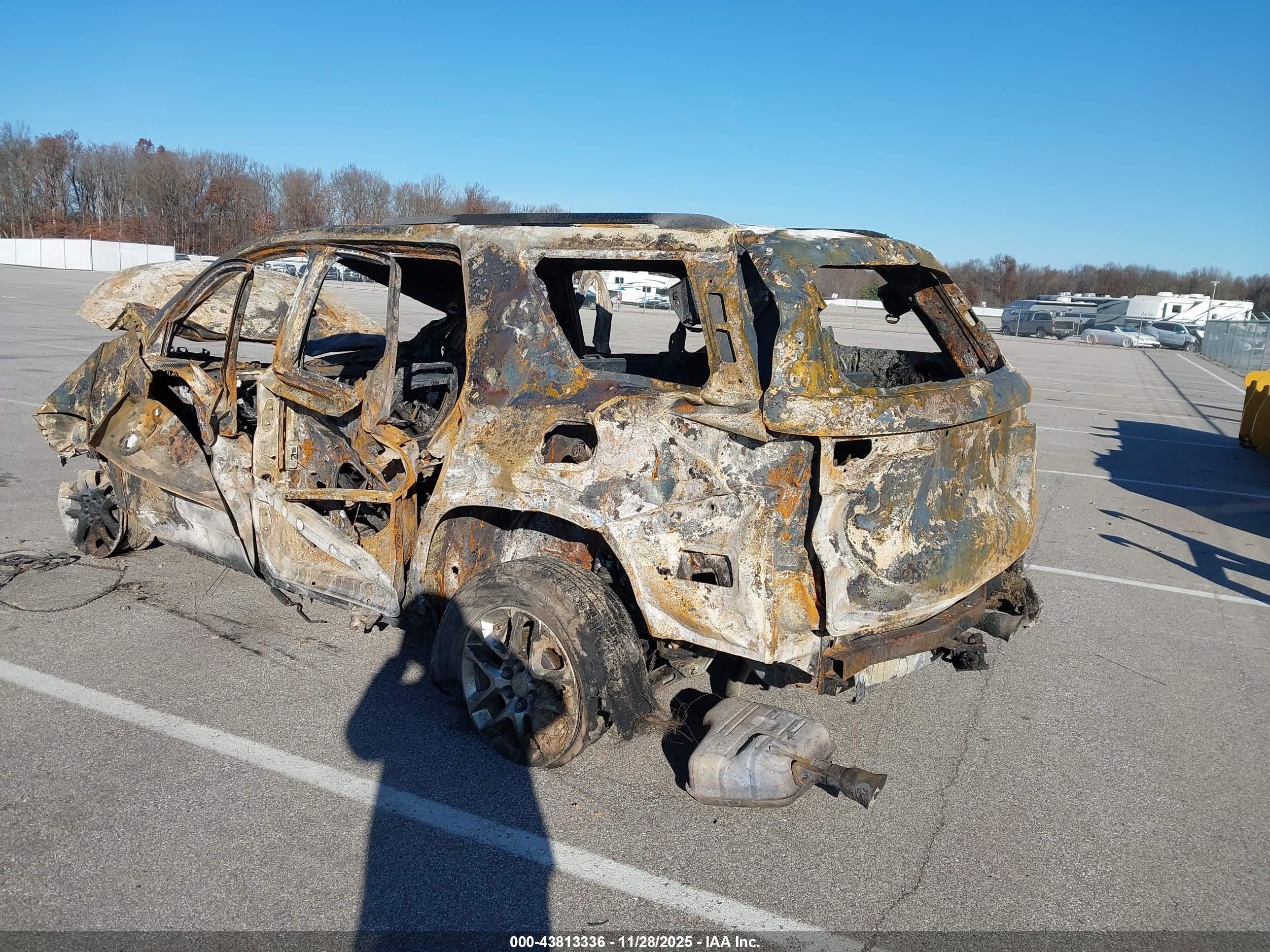 CHEVROLET TRAVERSE image 3