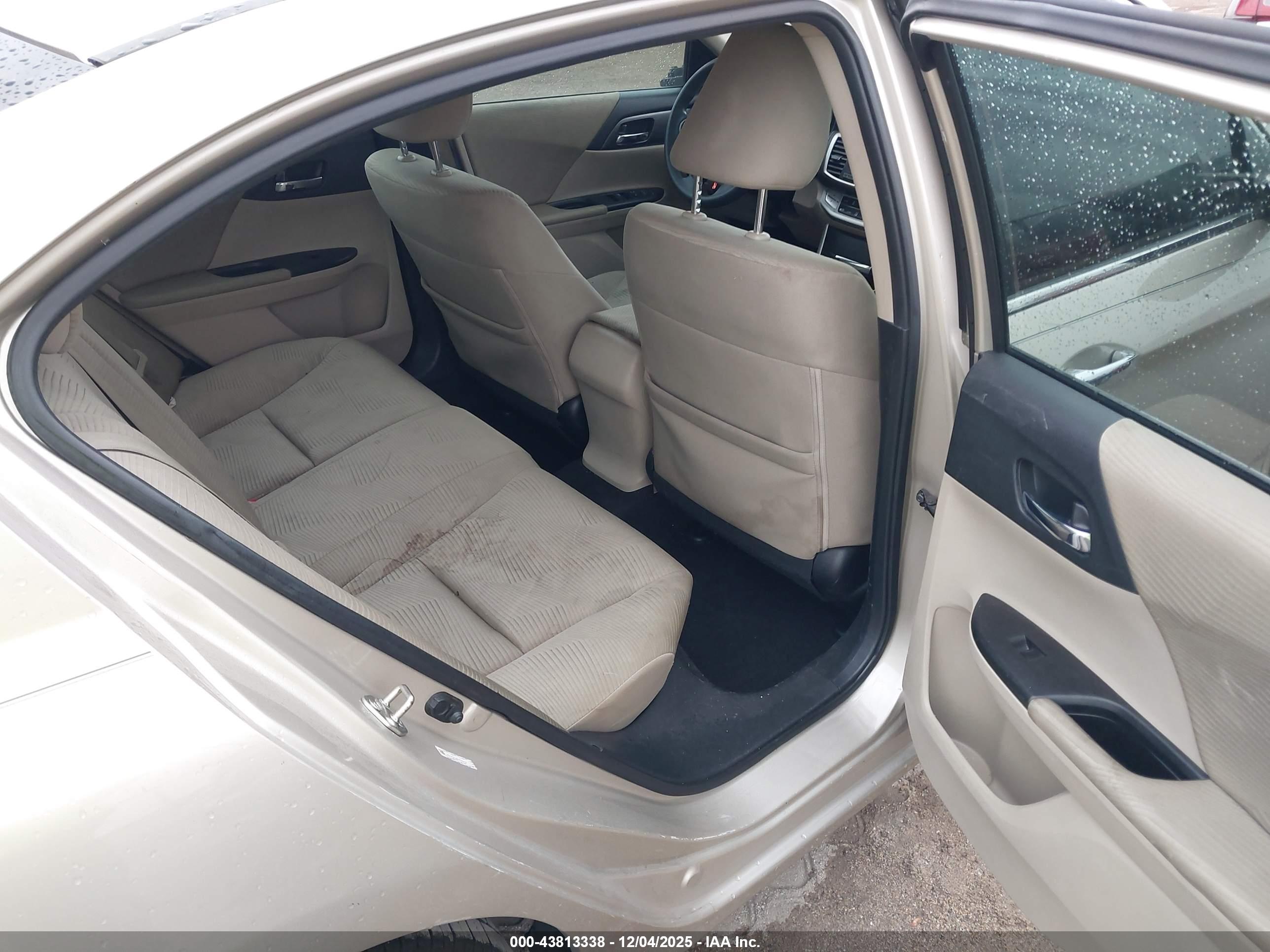 HONDA ACCORD image 8