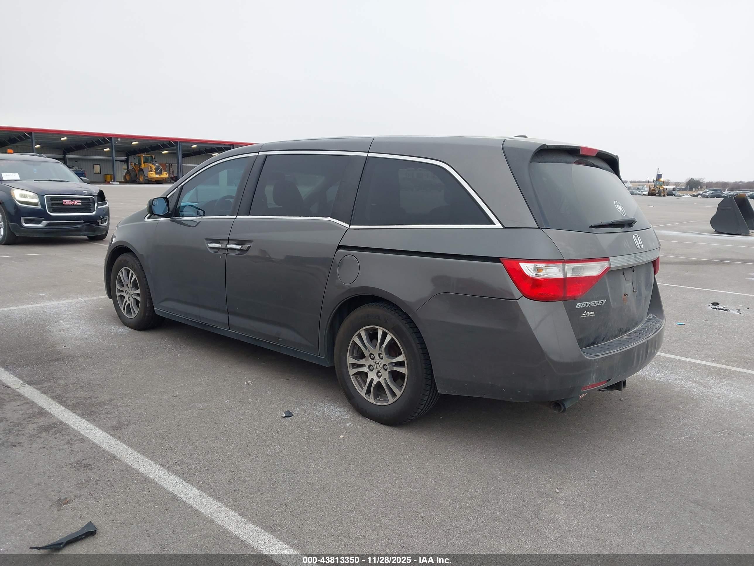 HONDA ODYSSEY image 3